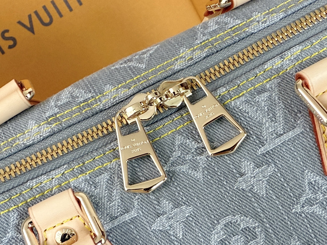Louis Vuitton Speedy Soft 30 Denim Handbag - Image 7