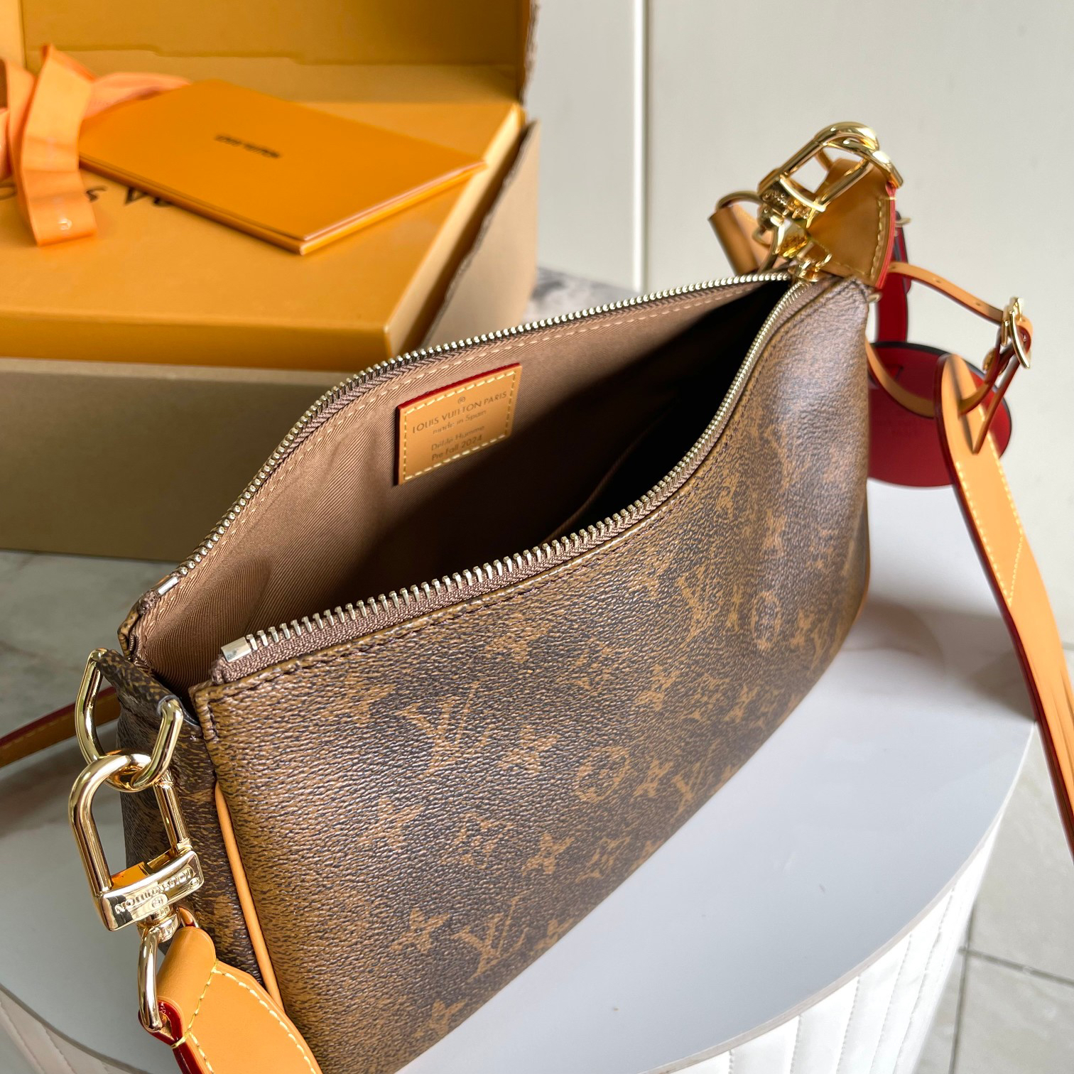Louis Vuitton Pochette Accessoire XL Monogram Dust Crossbody Bag - Image 7