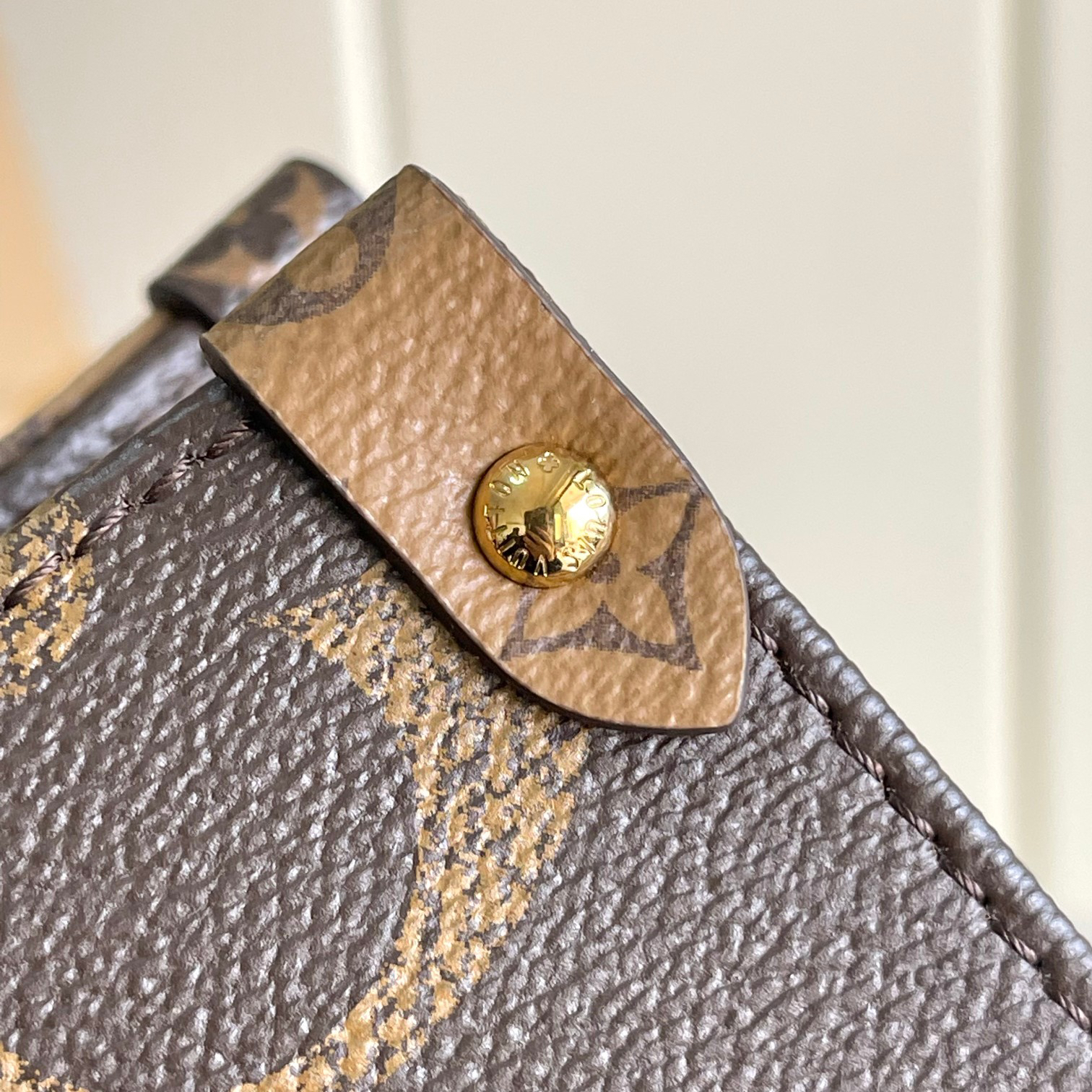 Louis Vuitton Onthego MM Monogram Tote Bag M45321 - Image 7