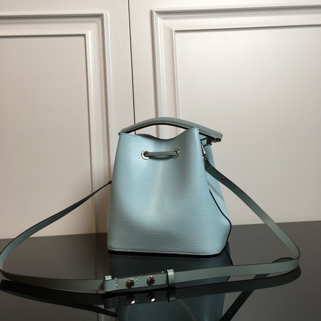 Louis Vuitton NéoNoé BB Bucket Bag in Pale Green Epi Leather - Image 7