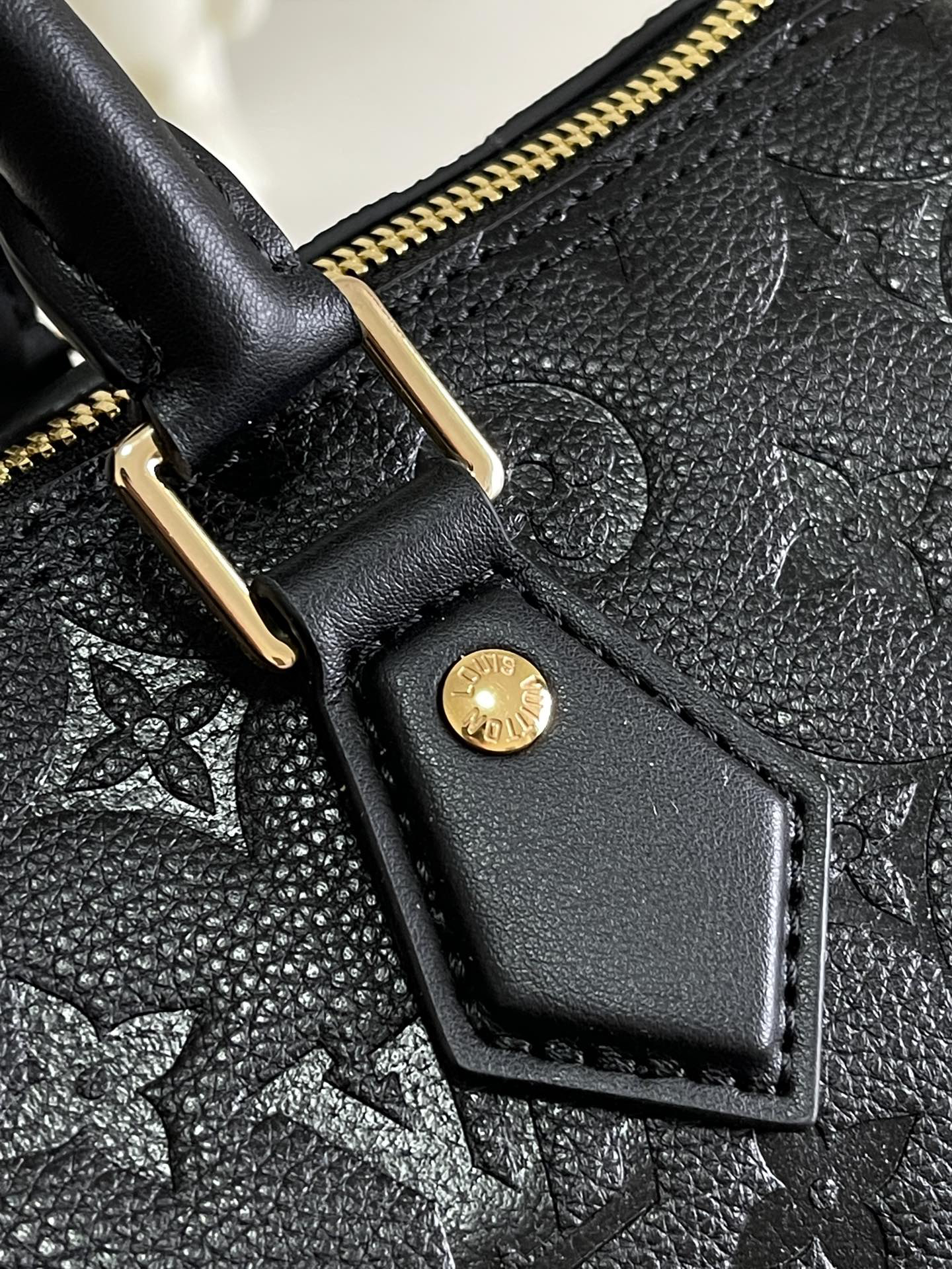 Louis Vuitton Speedy Soft 30 Handbag - Image 7