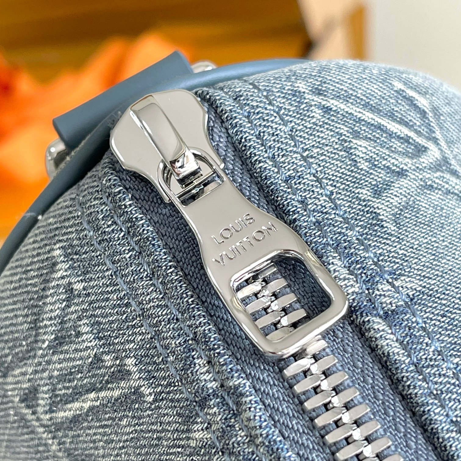 Louis Vuitton Keepall Bandoulière 25 Denim Travel Bag - Image 7