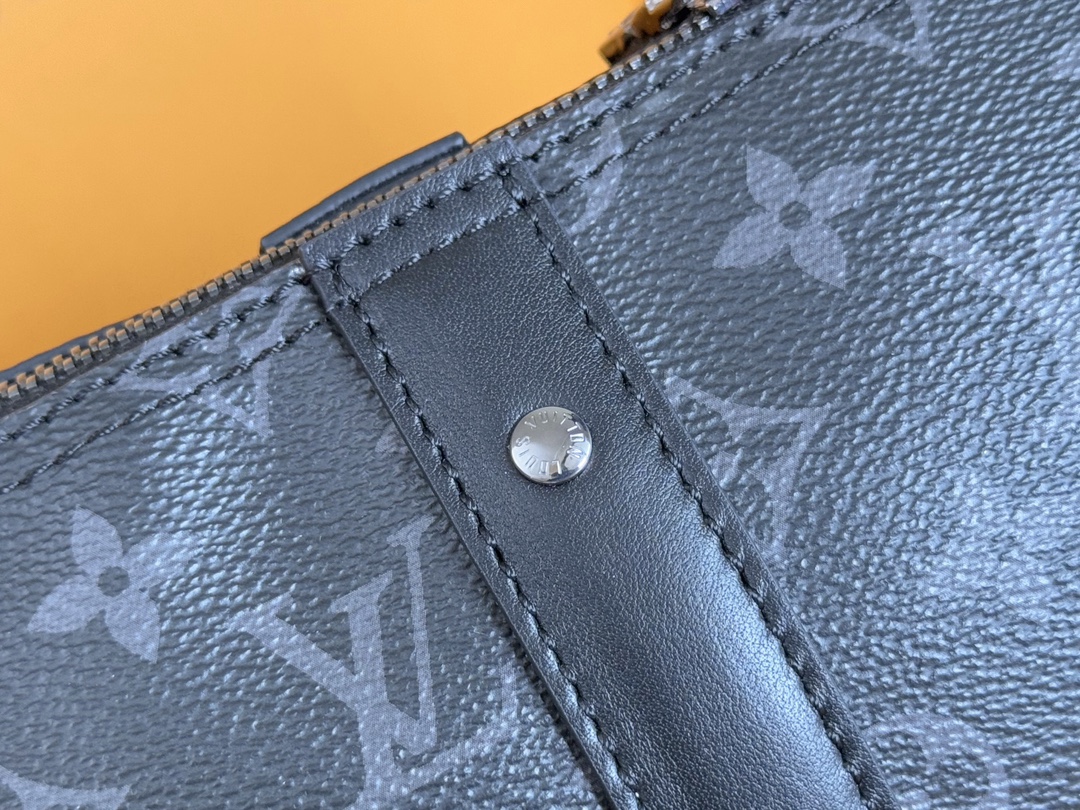 Louis Vuitton City Keepall Travel Bag M45936 - Image 7