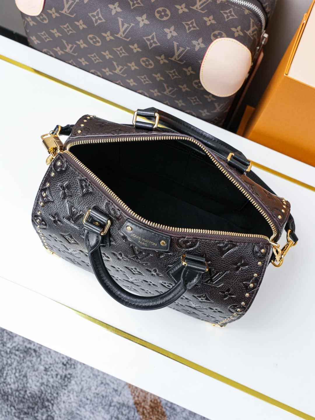 Louis Vuitton Speedy Trunk 25 Handbag - Image 7