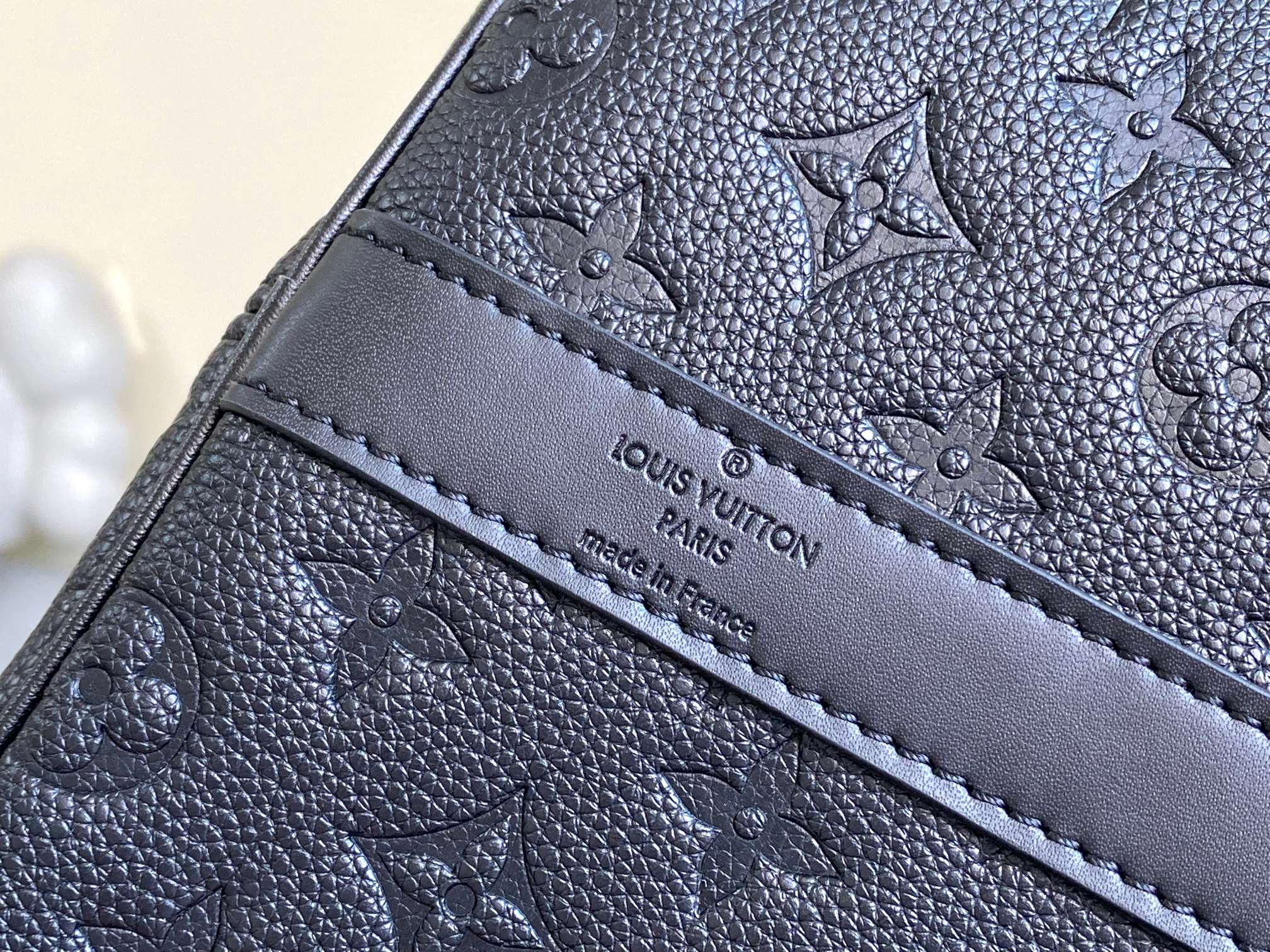 Louis Vuitton Keepall Bandoulière 45 Travel Bag - Image 7