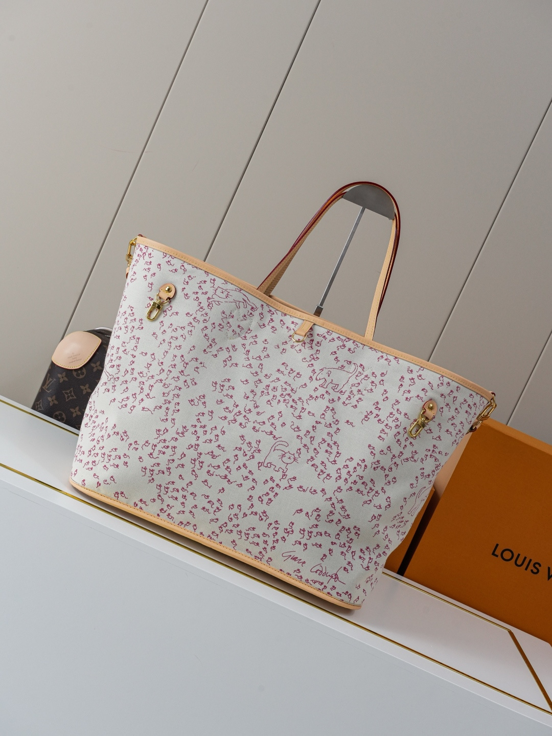 Neverfull Inside Out Tote Bag with Double-Sided White Floral Print - Image 7