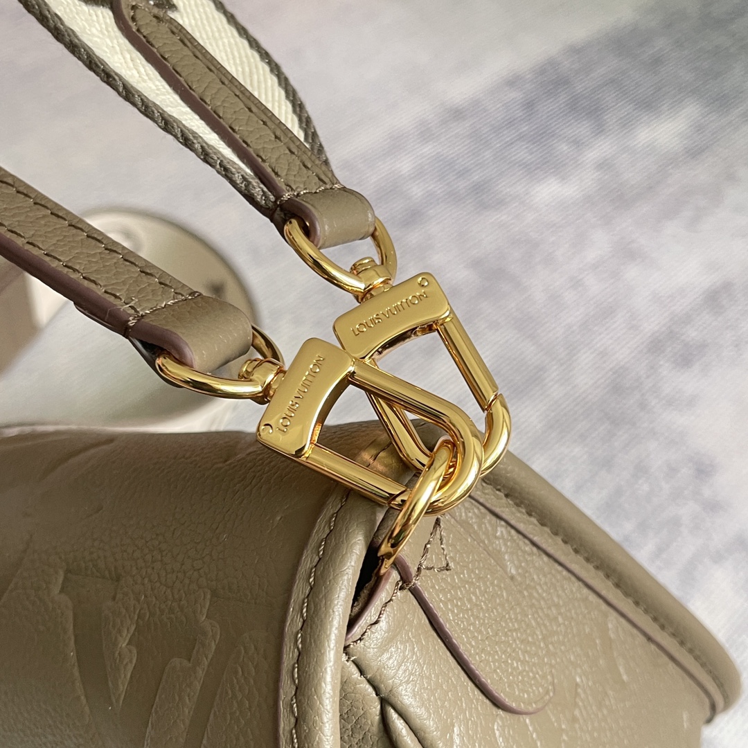 Louis Vuitton Diane Handbag in Smoke Gray-Green Monogram Empreinte Leather - Image 7