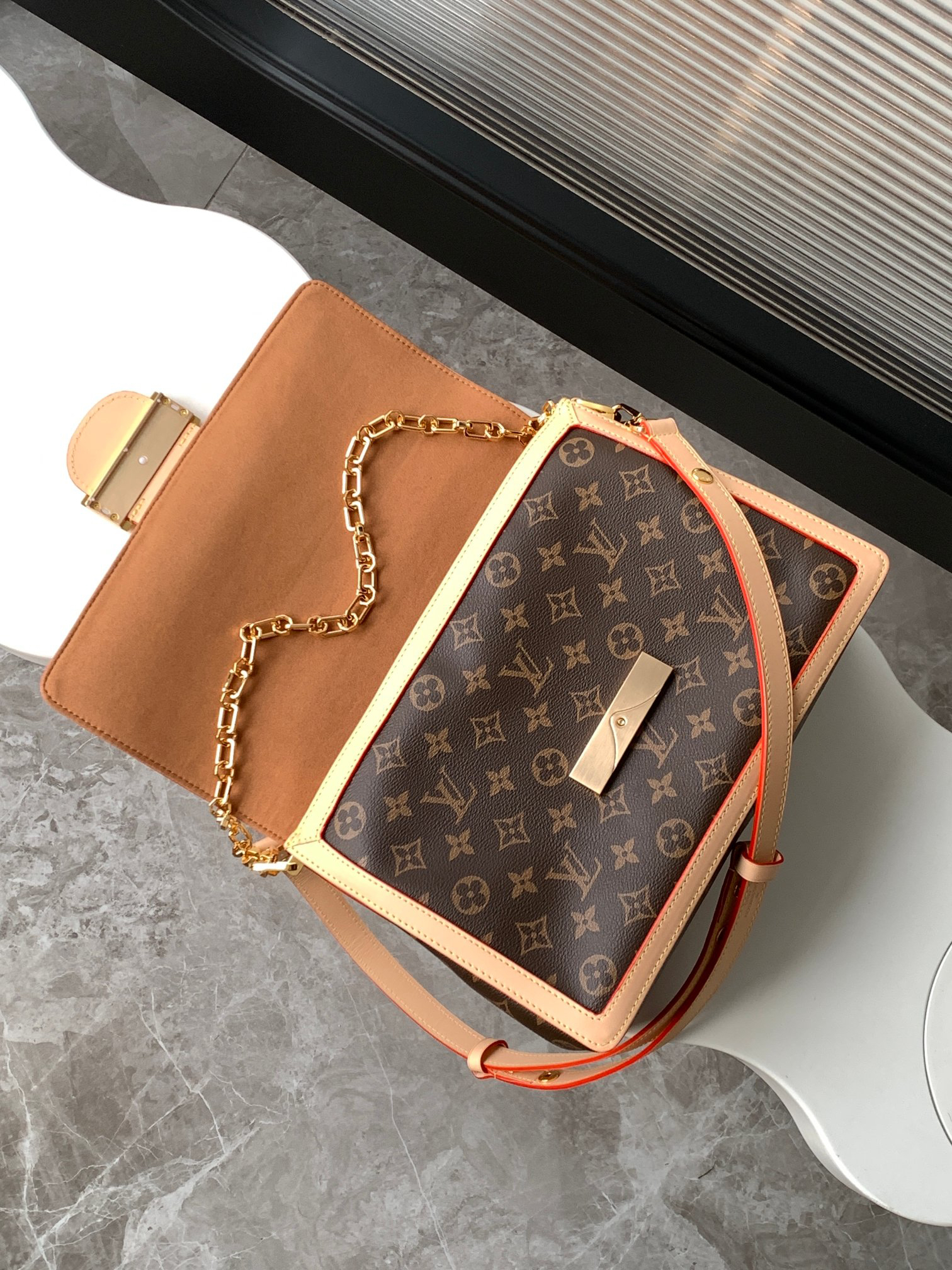 Louis Vuitton Dauphine Soft Large Handbag M47149 - Image 7