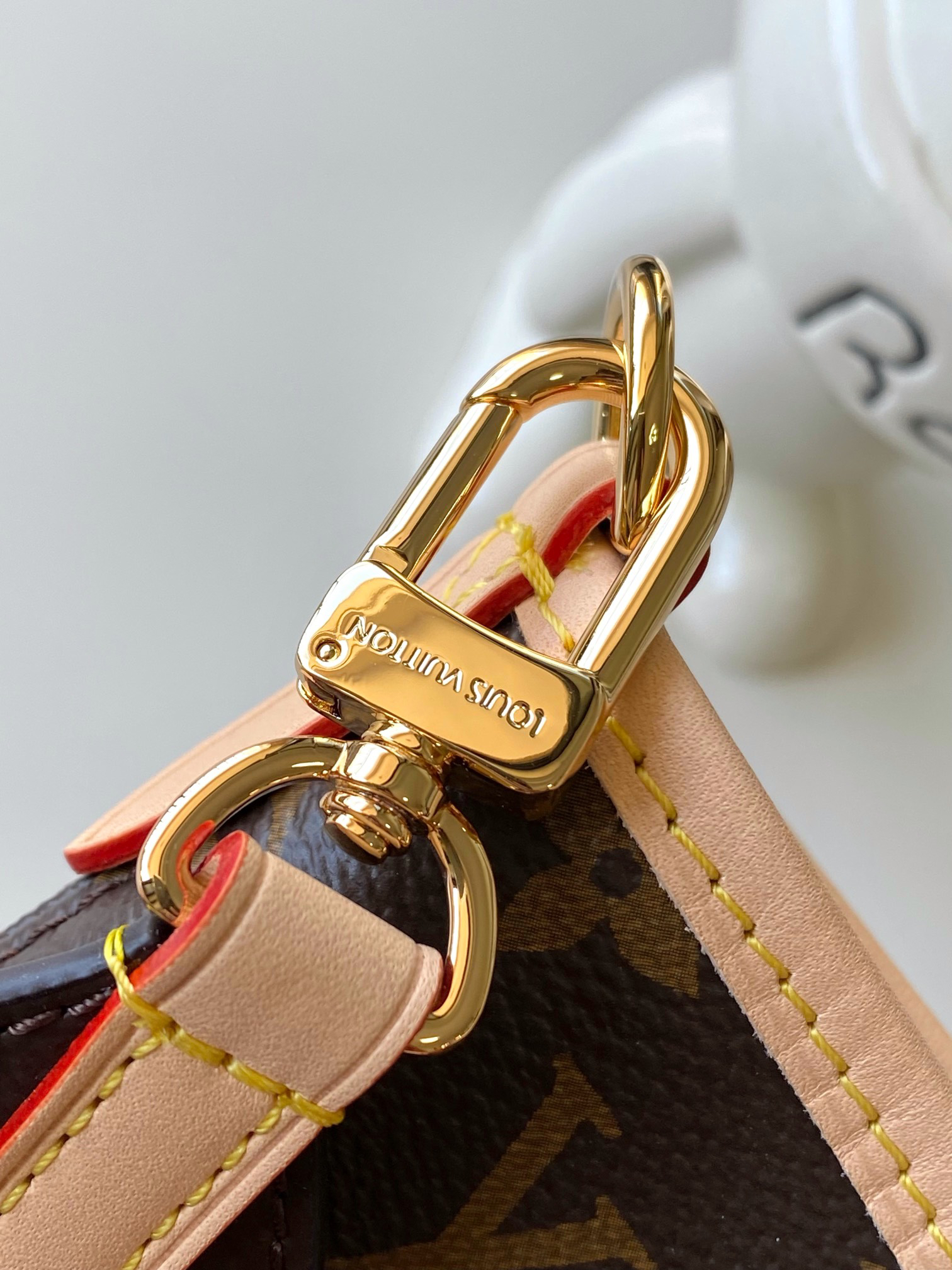 Louis Vuitton Neverfull MM Tote Bag in Damier Azur Canvas - Image 7