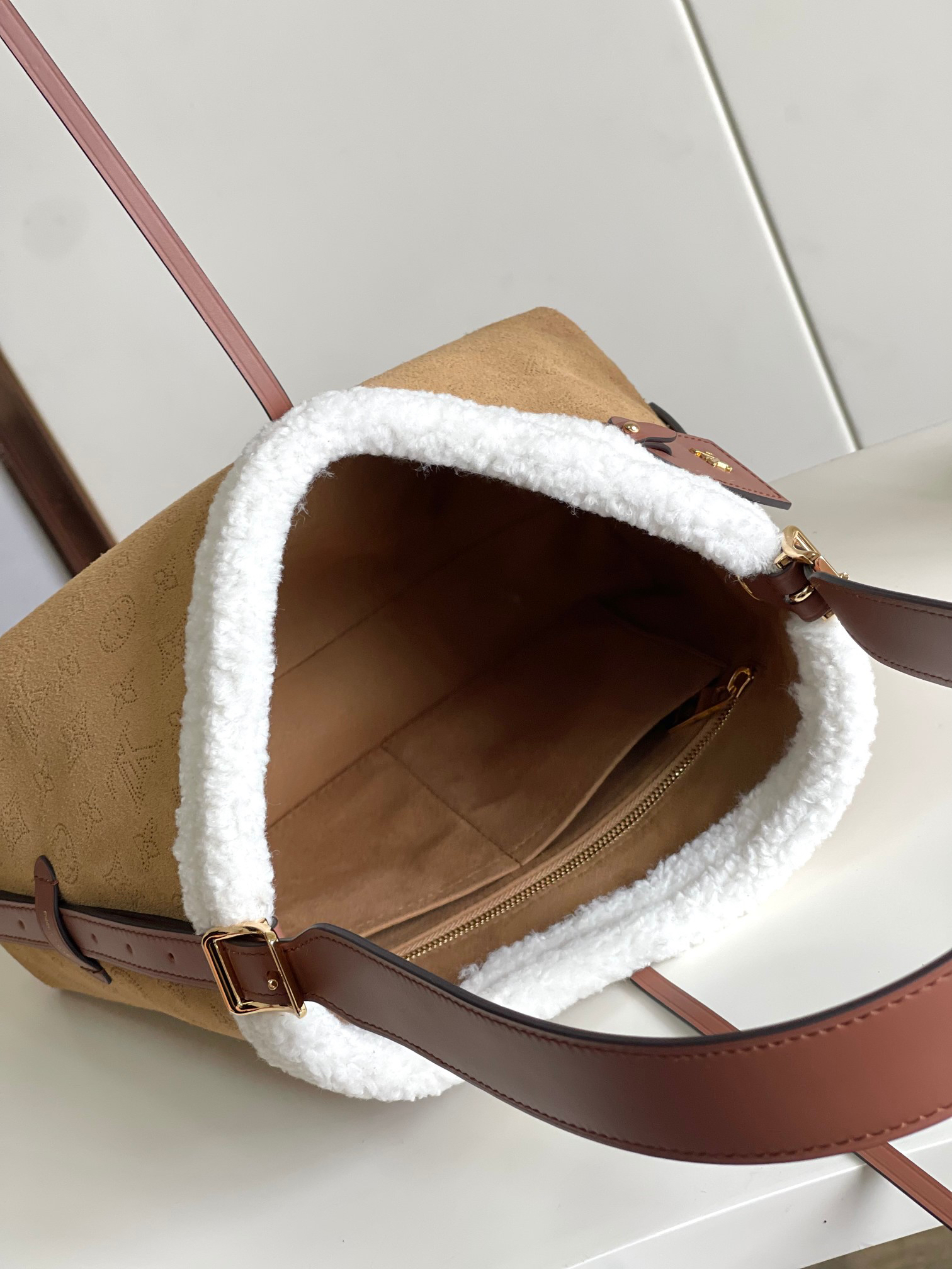 Louis Vuitton CarryAll Small Handbag – LV Ski Collection - Image 7
