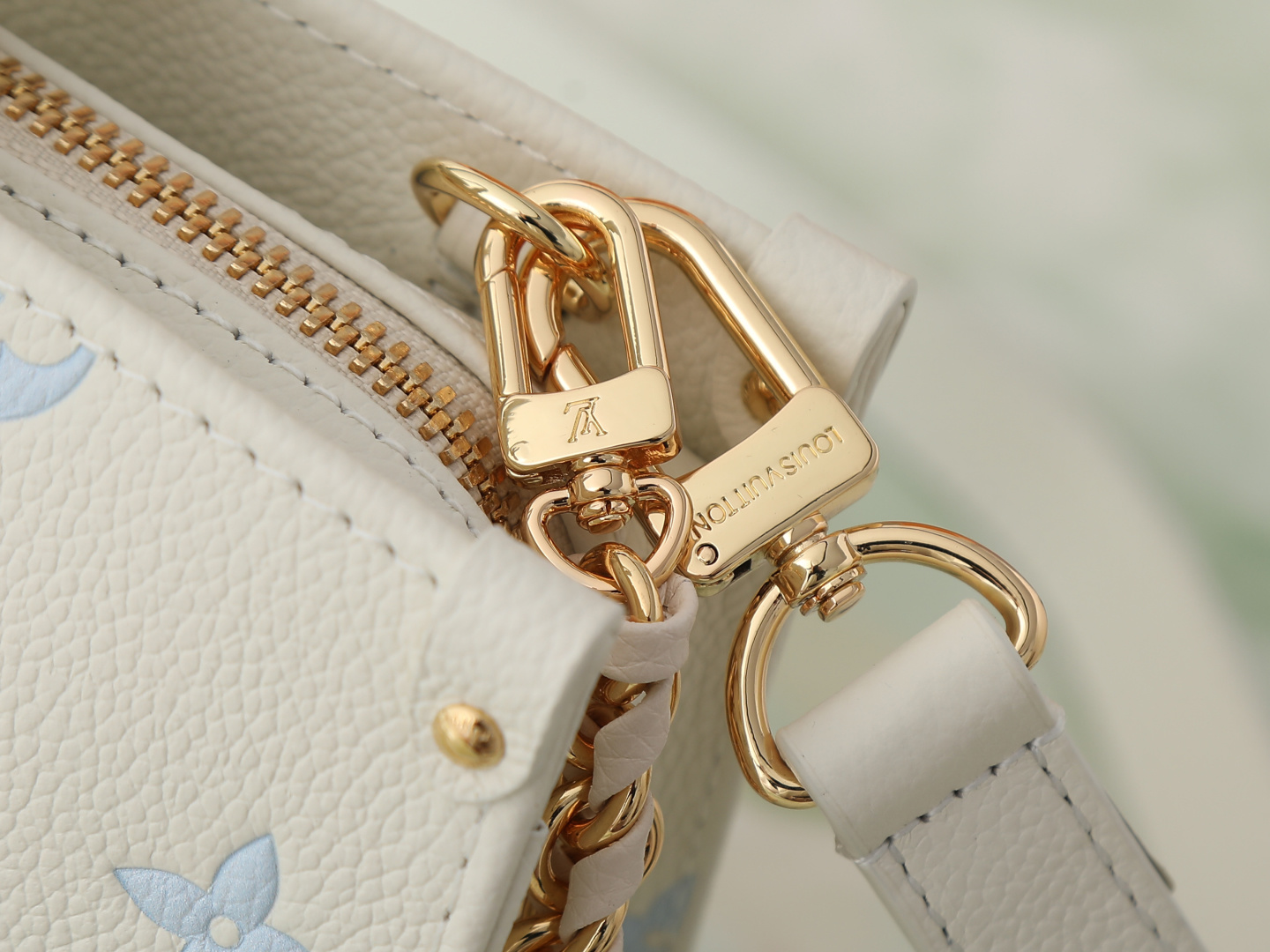 Louis Vuitton OnTheGo Small Tote Bag in Monogram Empreinte Leather - Image 7