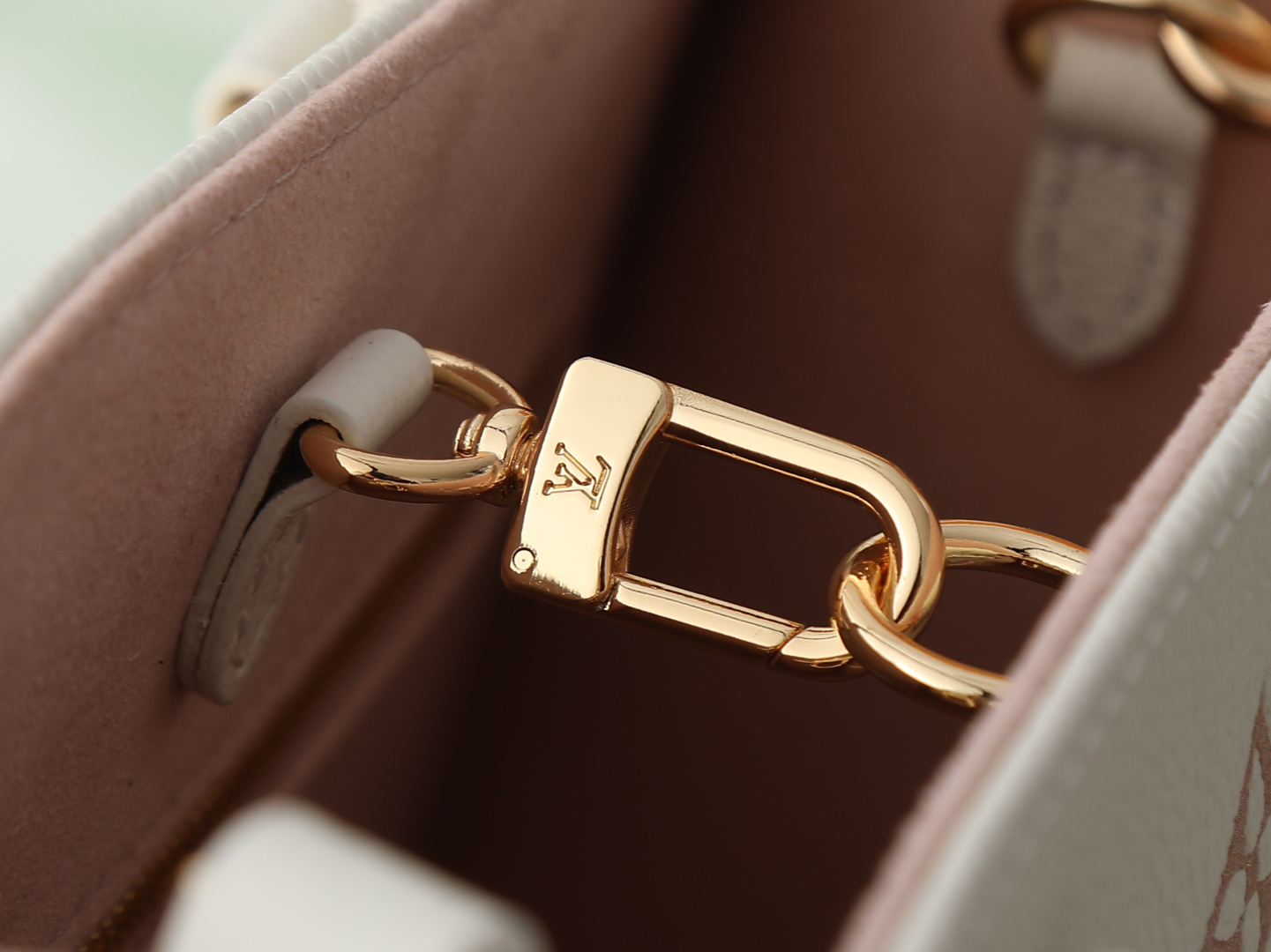 Louis Vuitton OnTheGo PM Small Tote Bag - Image 7