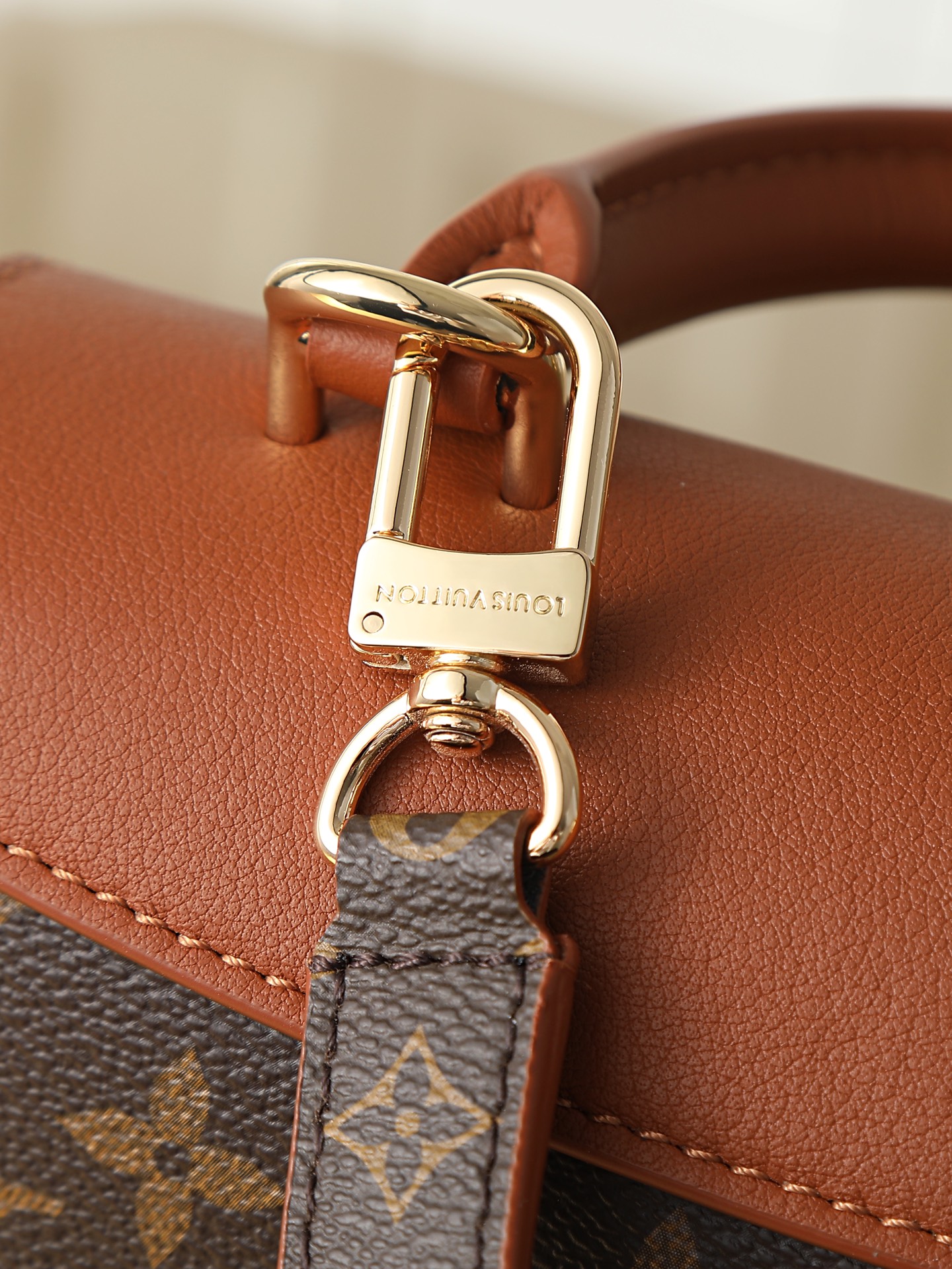 Louis Vuitton Madeleine BB Monogram Crossbody Bag - Image 7