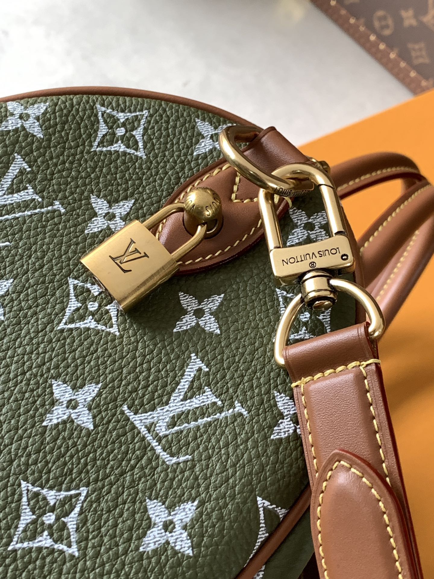 Louis Vuitton Speedy P9 Bandoulière 30 Monogram Leather Handbag - Image 7