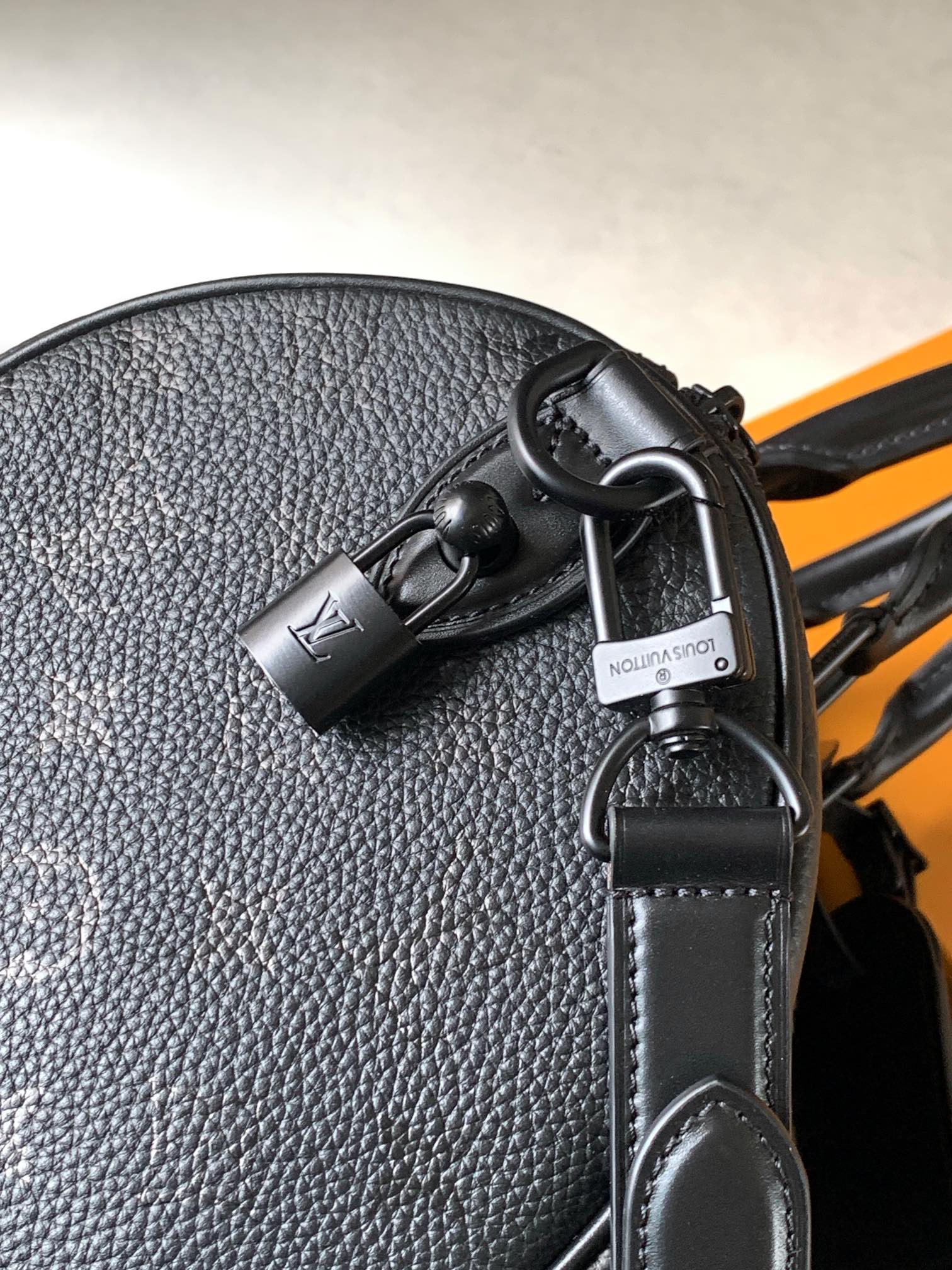 Louis Vuitton Speedy P9 Bandouliere 30 Monogram Leather Handbag - Image 7