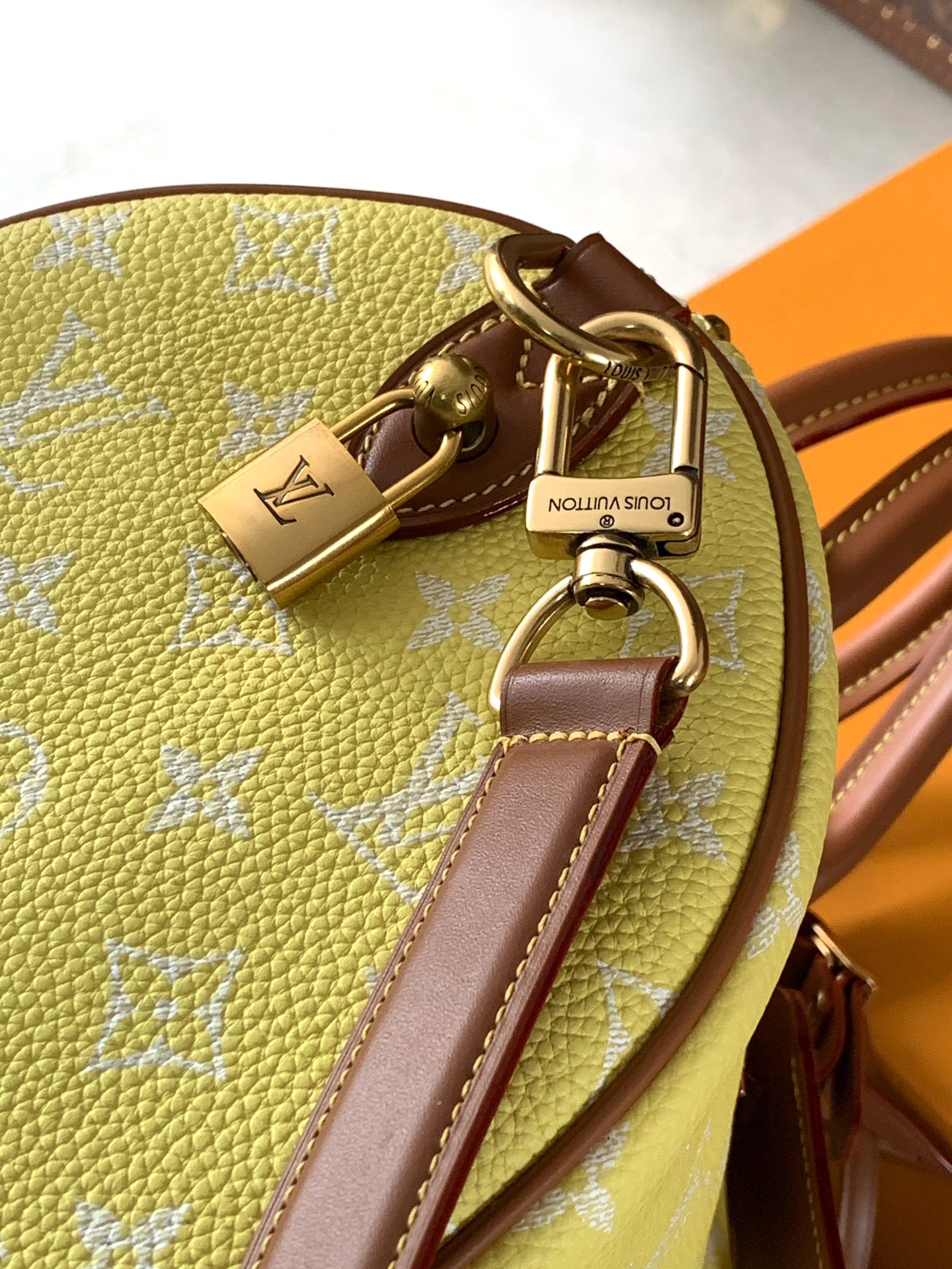 Louis Vuitton Speedy P9 Bandoulière 30 Monogram Leather Handbag - Image 7