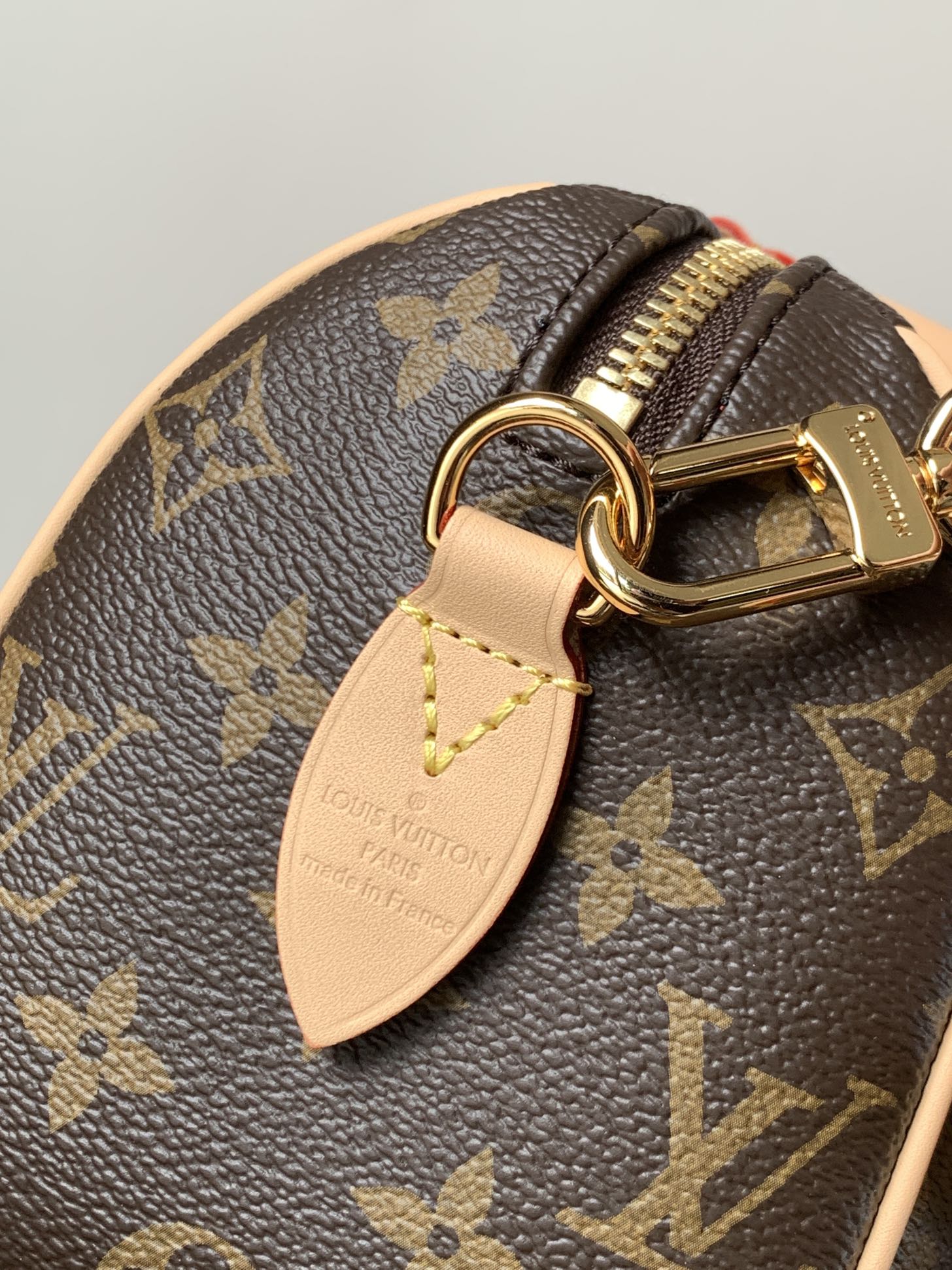 Louis Vuitton Speedy Bandoulière 20 Monogram Crossbody Bag - Image 7