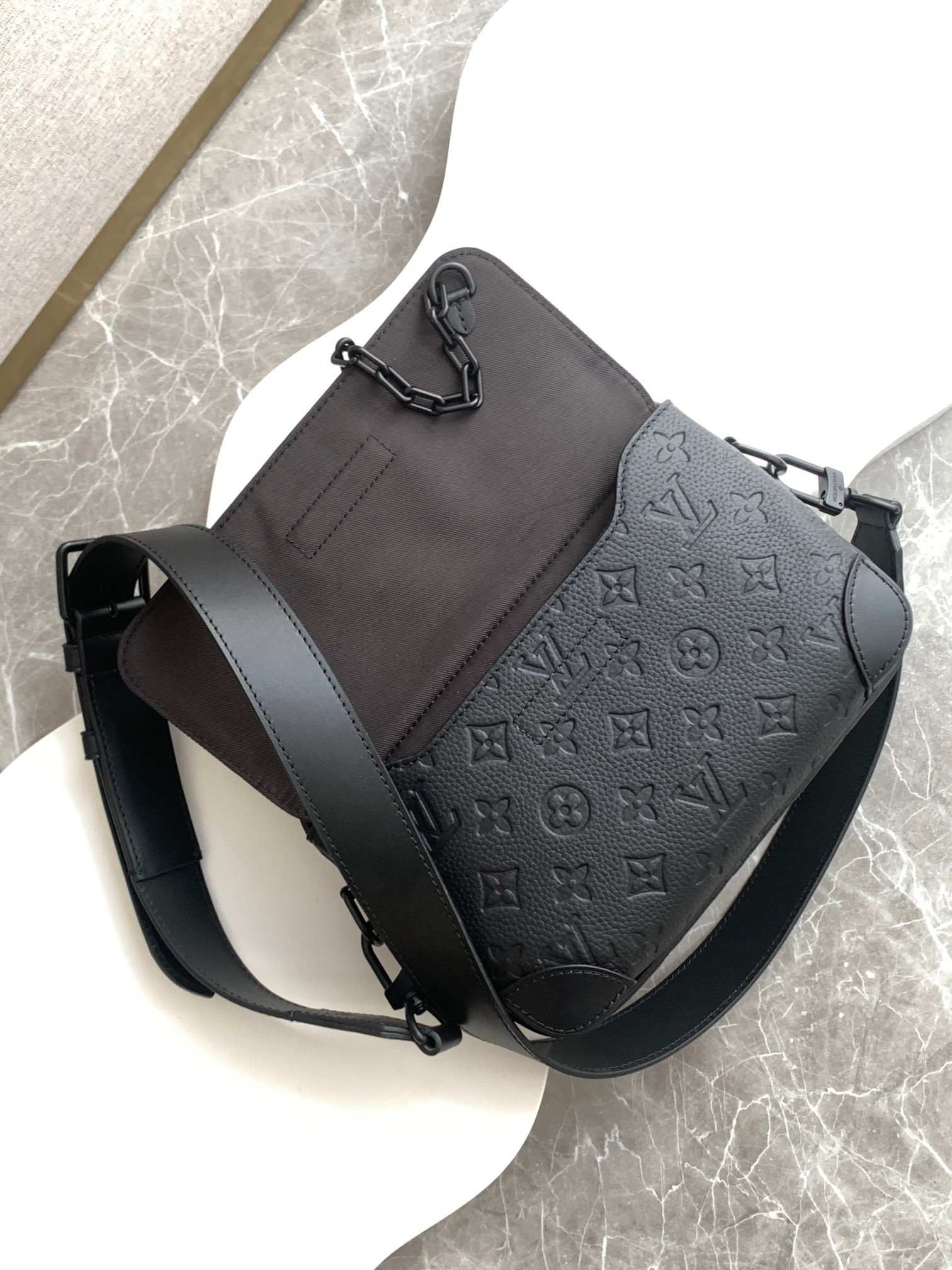 Louis Vuitton Steamer Crossbody Bag in Monogram Eclipse Canvas - Image 7