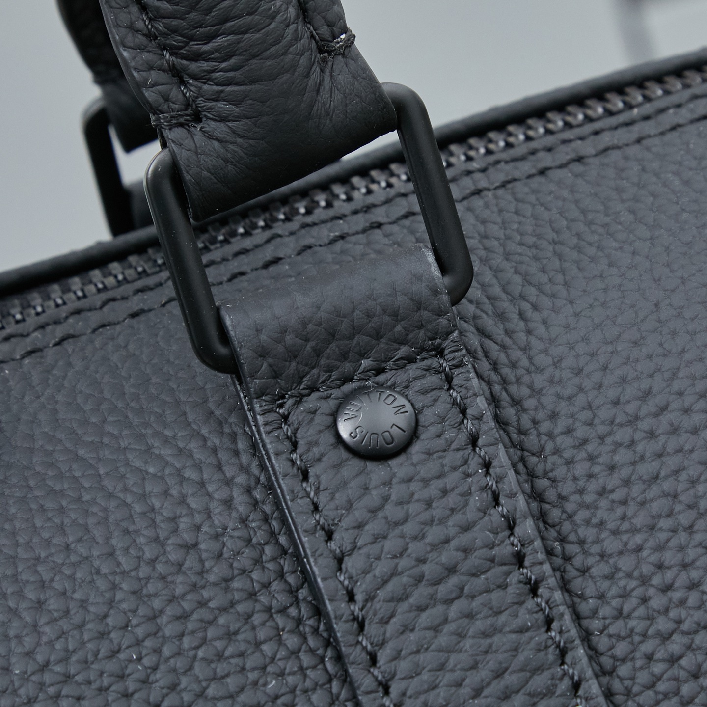 Louis Vuitton Keepall Bandoulière 50 Travel Bag - Image 7