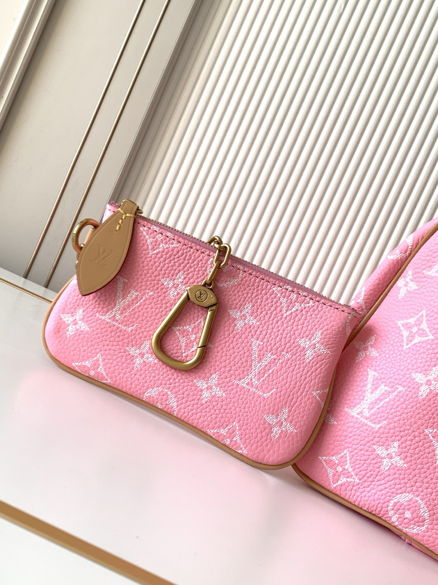 Louis Vuitton Speedy Bandoulière 25 Leather Crossbody Bag - Image 7