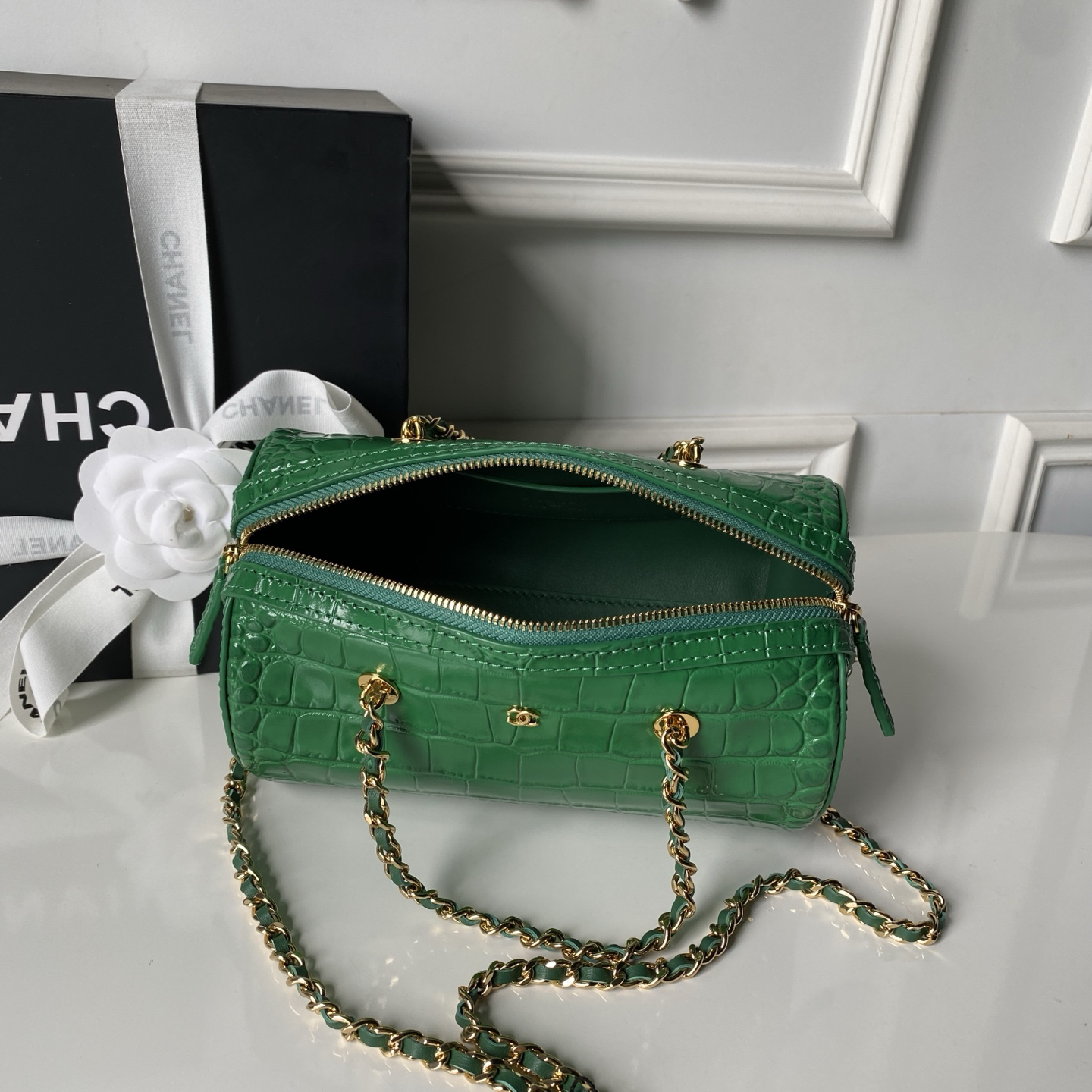 Chanel 26A Crocodile-Pattern Cylindrical Crossbody Bag - Image 7