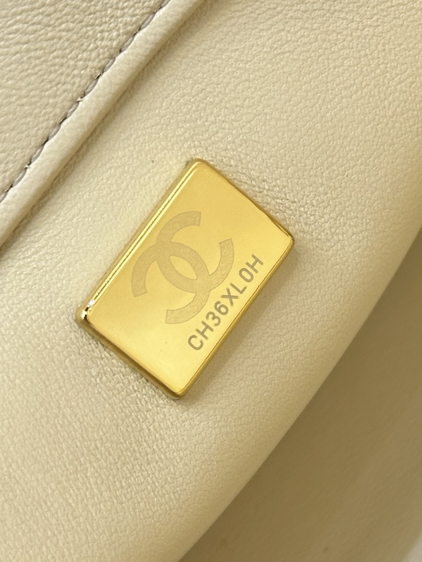 Chanel Quilted Lambskin Crossbody Bag with Gold Ball Chain - Image 7