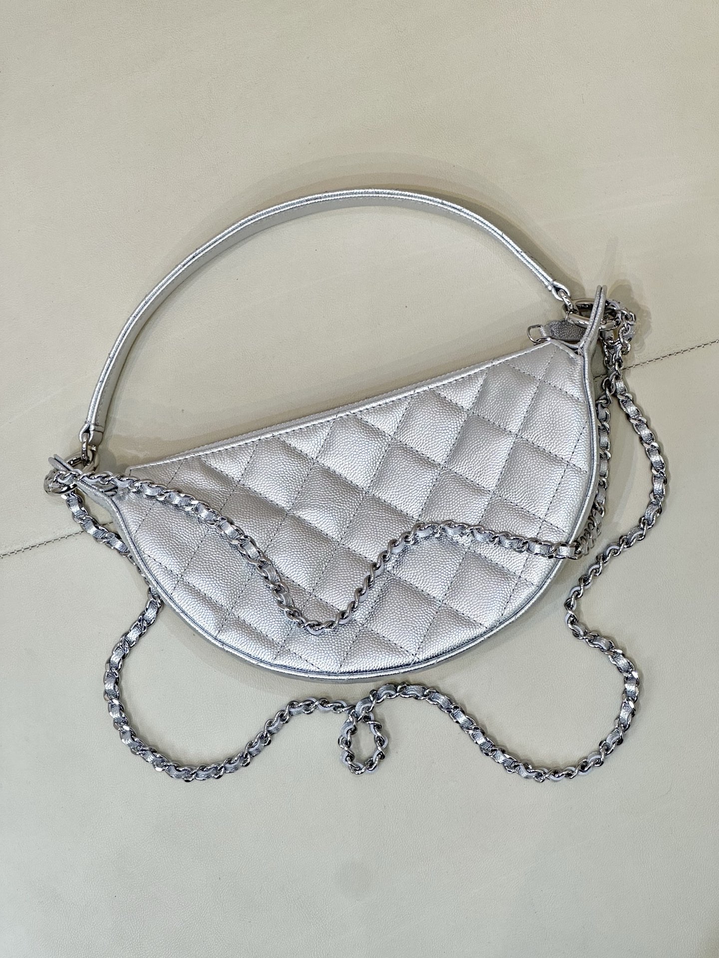 Chanel 26S Half-Moon Bag - Image 7