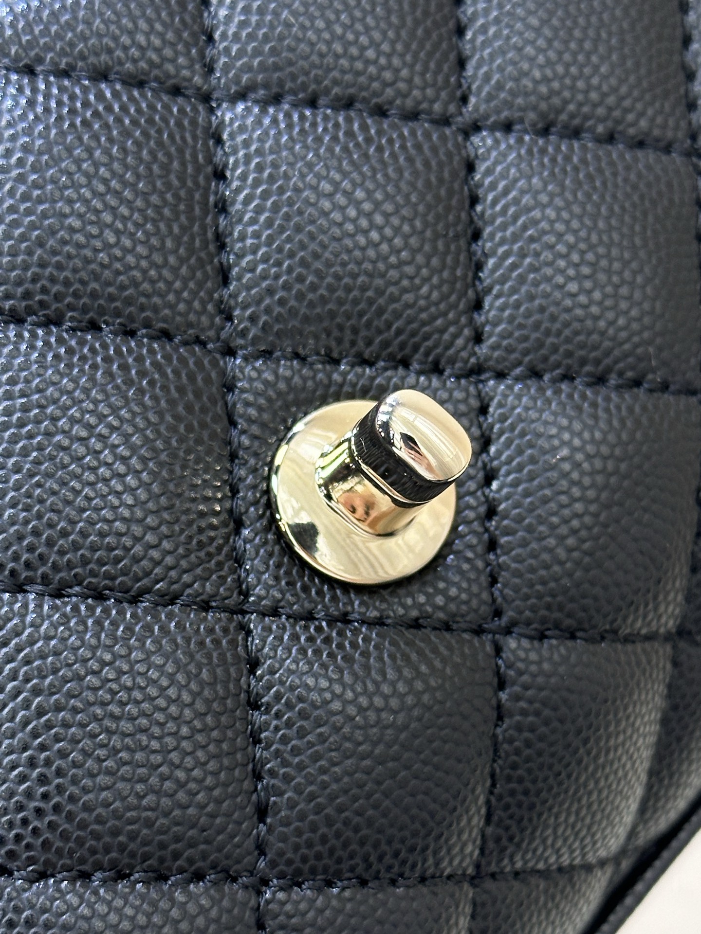 Chanel Coco Handle Handbag - Image 7