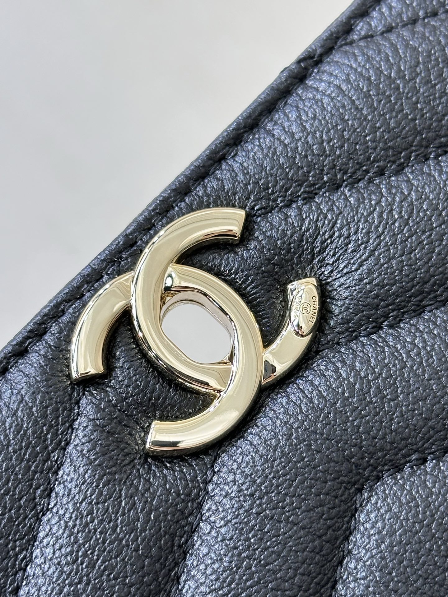 Chanel Coco Handle Extended Handbag - Image 7