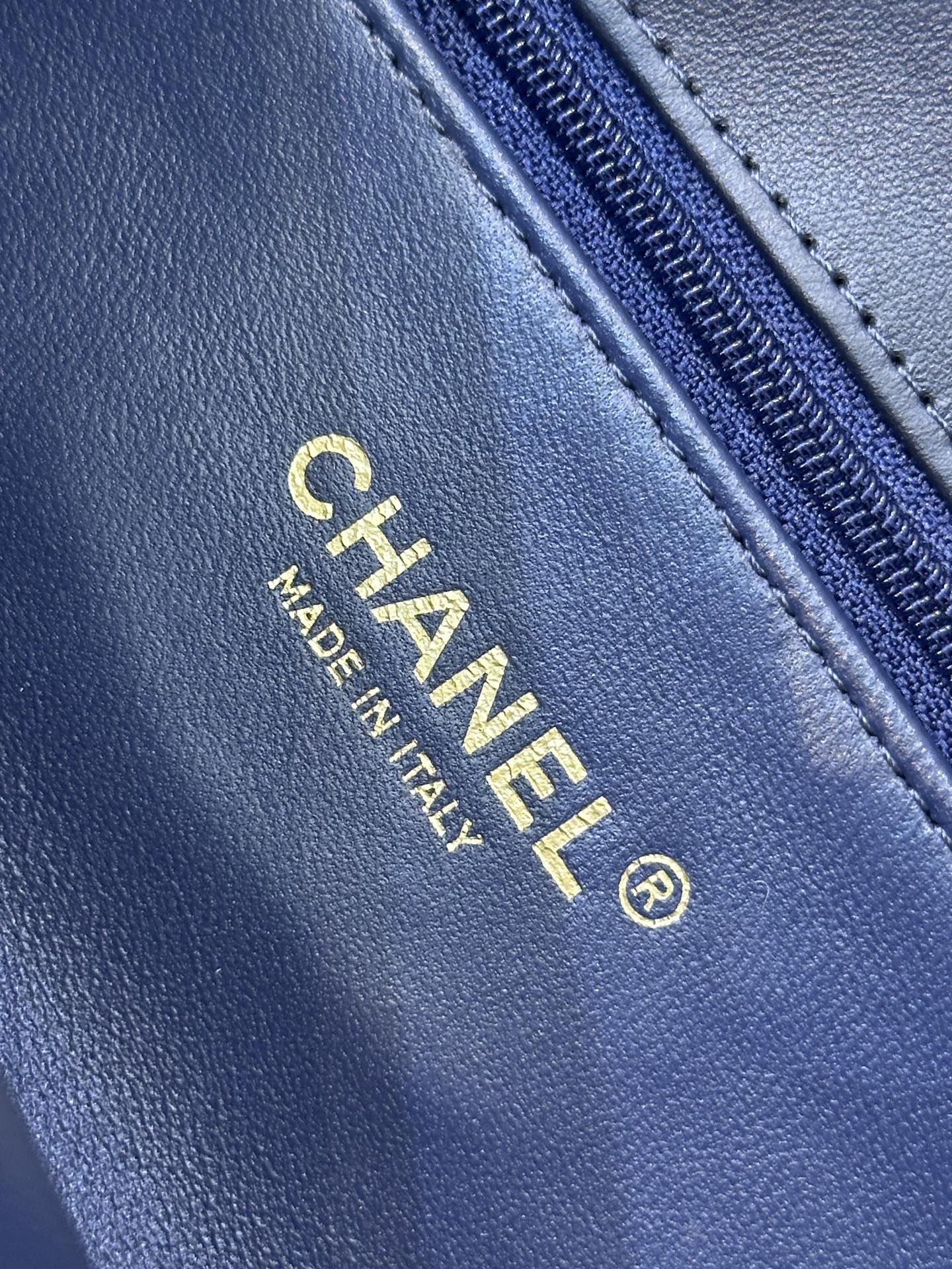 Chanel Coco Handle Denim Handbag - Image 7