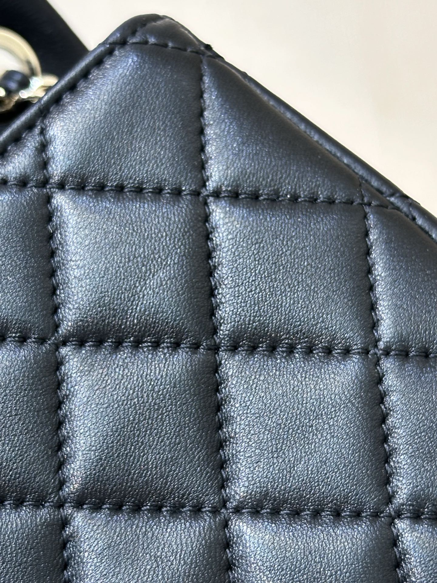 Quilted Lambskin Crossbody Bag with Gold Ball Chain - Image 7