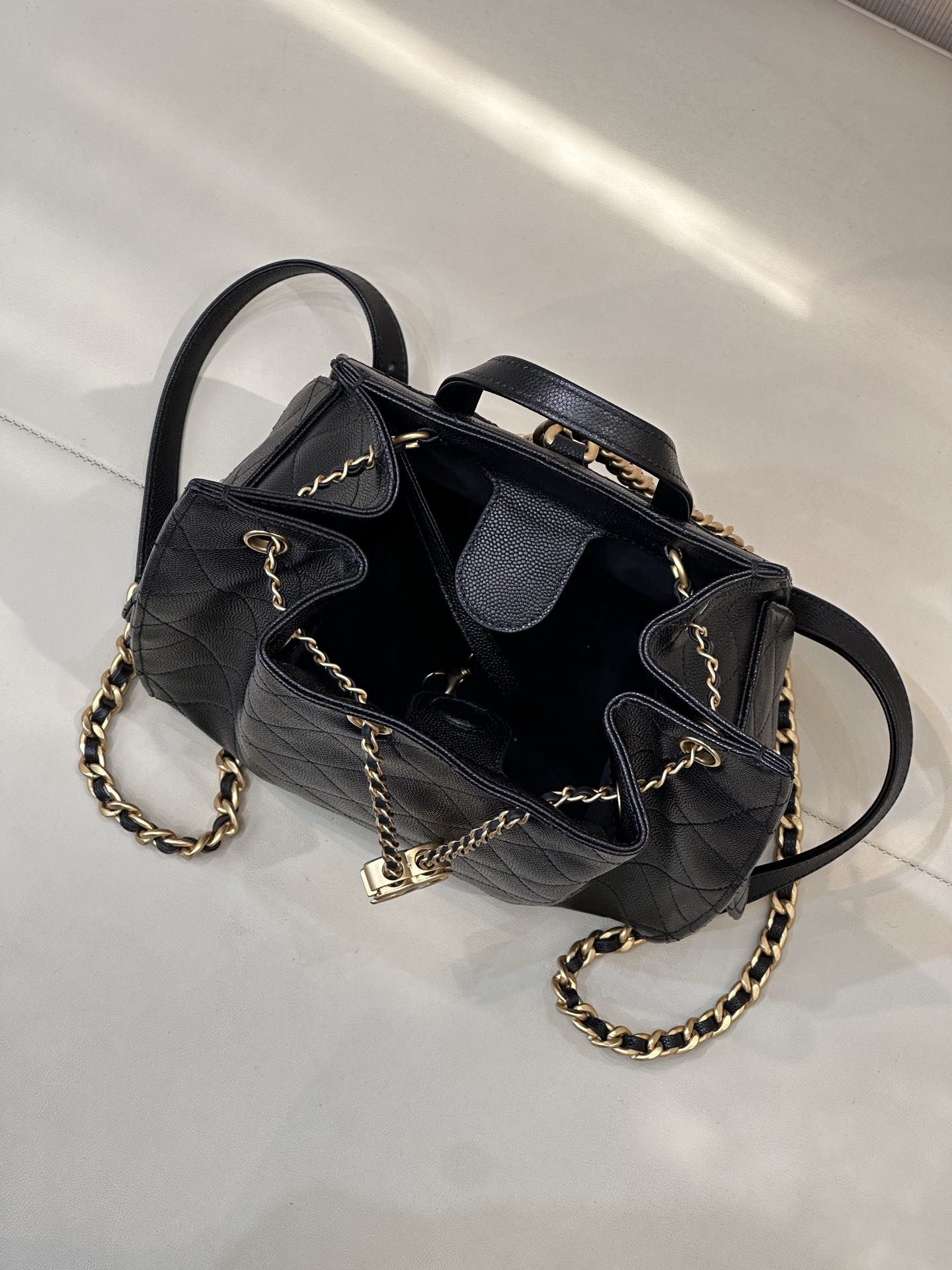 Chanel 25B Shoulder Bag - Image 7
