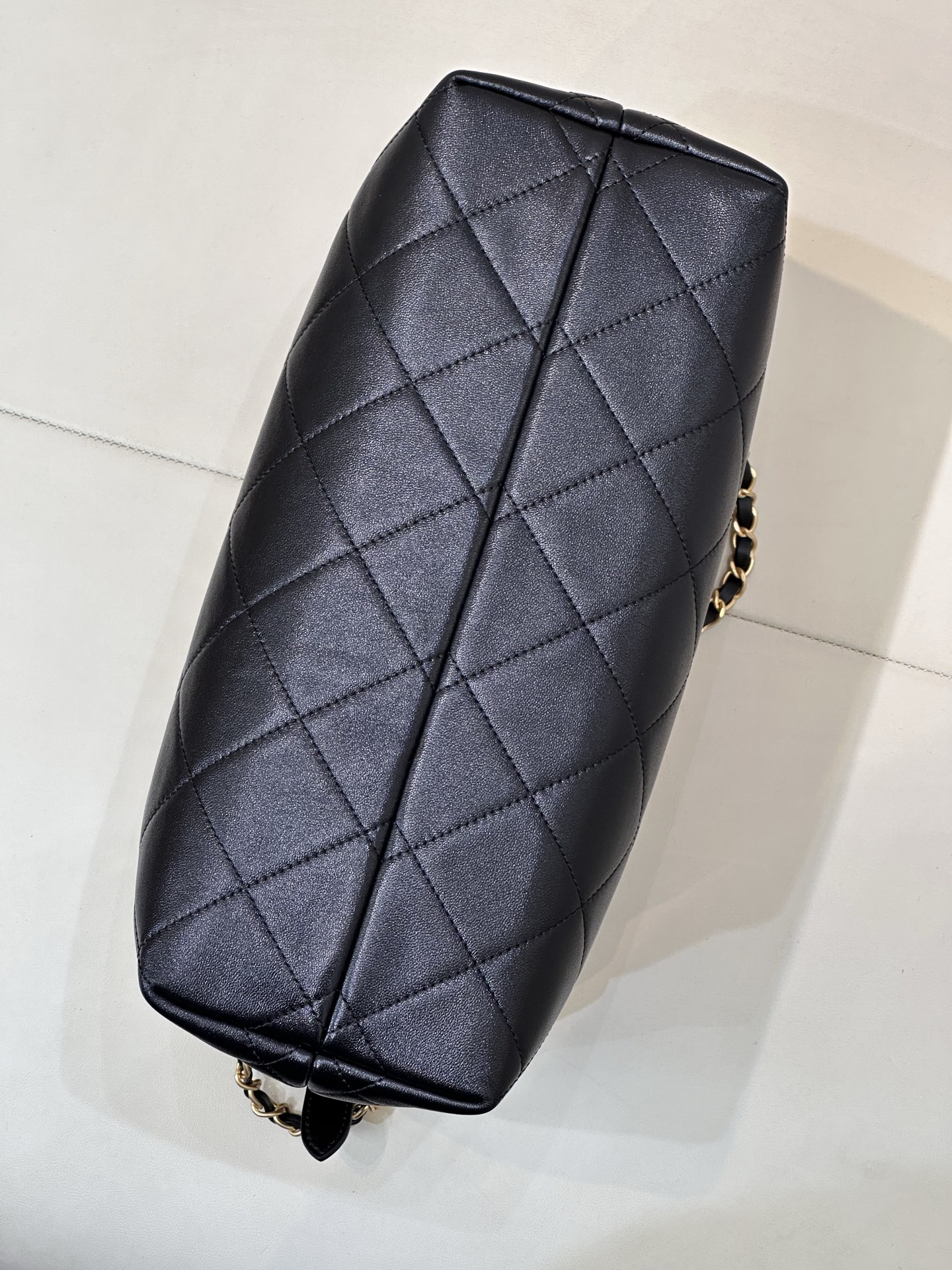 Chanel Craft Workshop Handbag, 14.17 x 9.45 x 4.72 in - Image 7