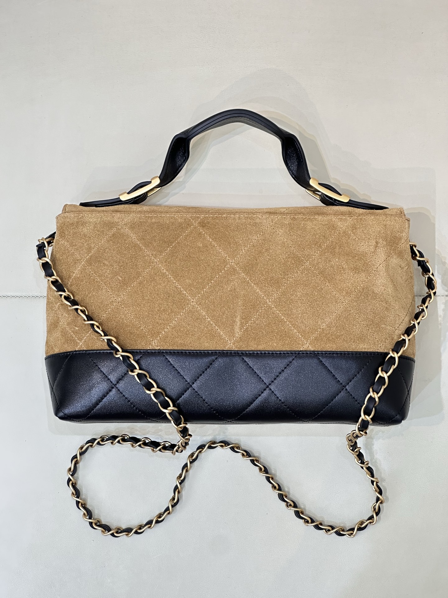 Chanel Deer Leather Messenger Bag - Image 7