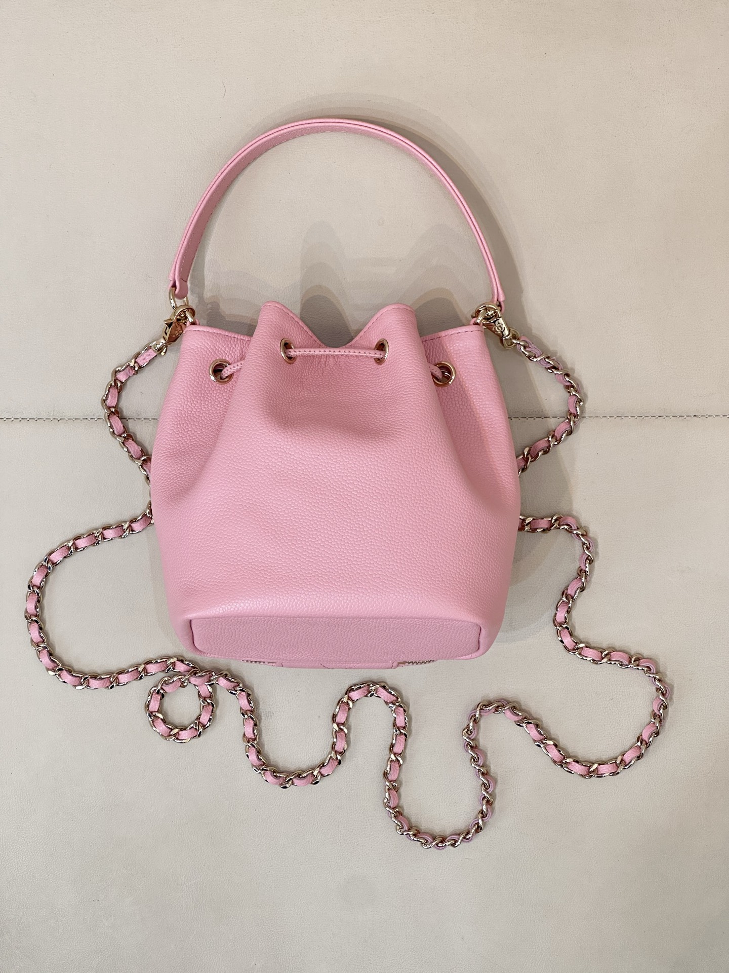 Chanel 25B Mini Chain Drawstring Bucket Bag - Image 7