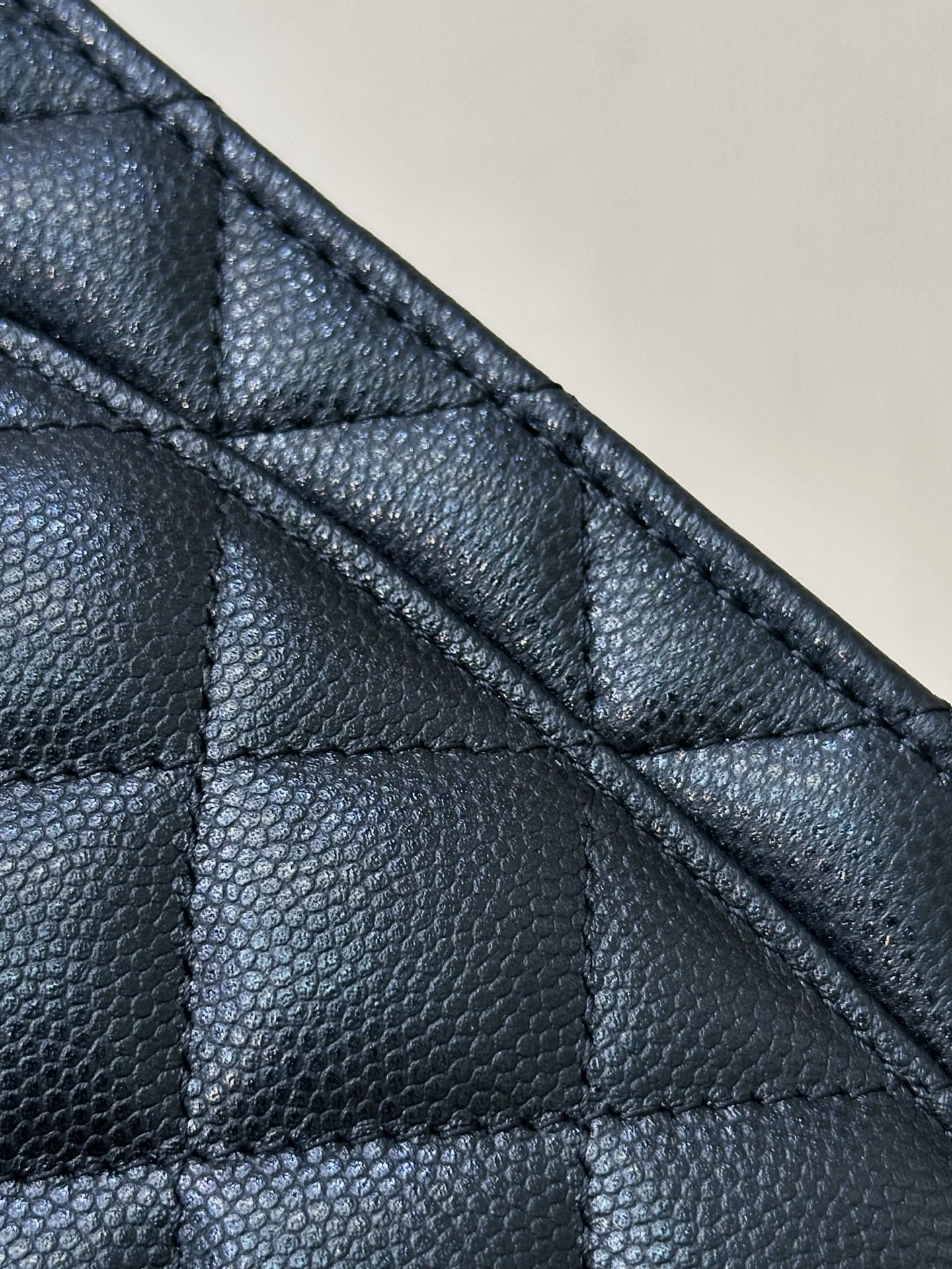 Quilted Metal Handle WOC Crossbody Bag - Image 7