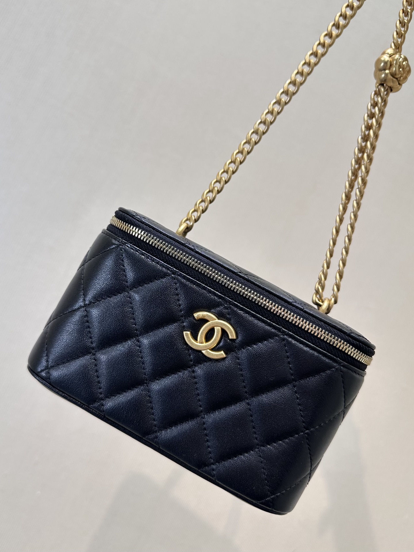 Mini Black Leather Chain Crossbody Bag - Image 7