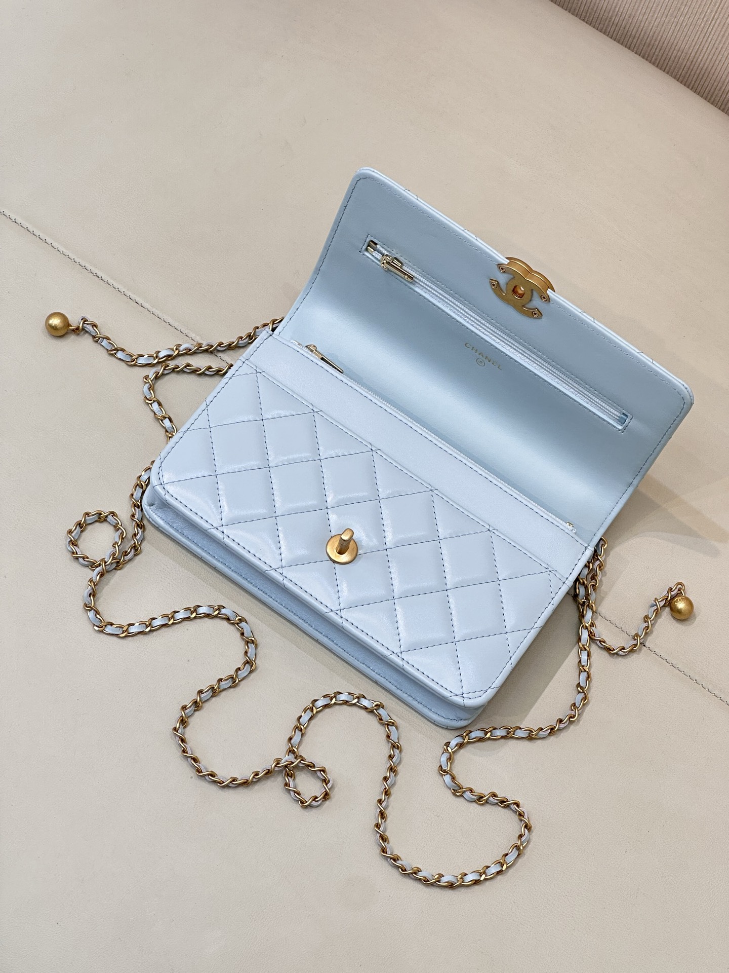 Quilted Genuine Leather WOC Chain Bag - Image 7