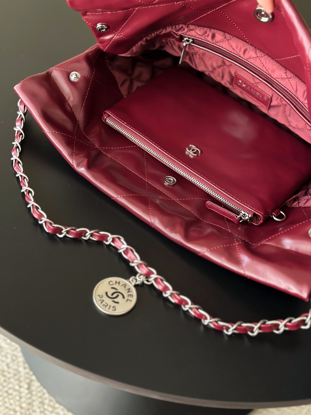 Chanel AS3260 Drawstring Shoulder Bag - Image 7