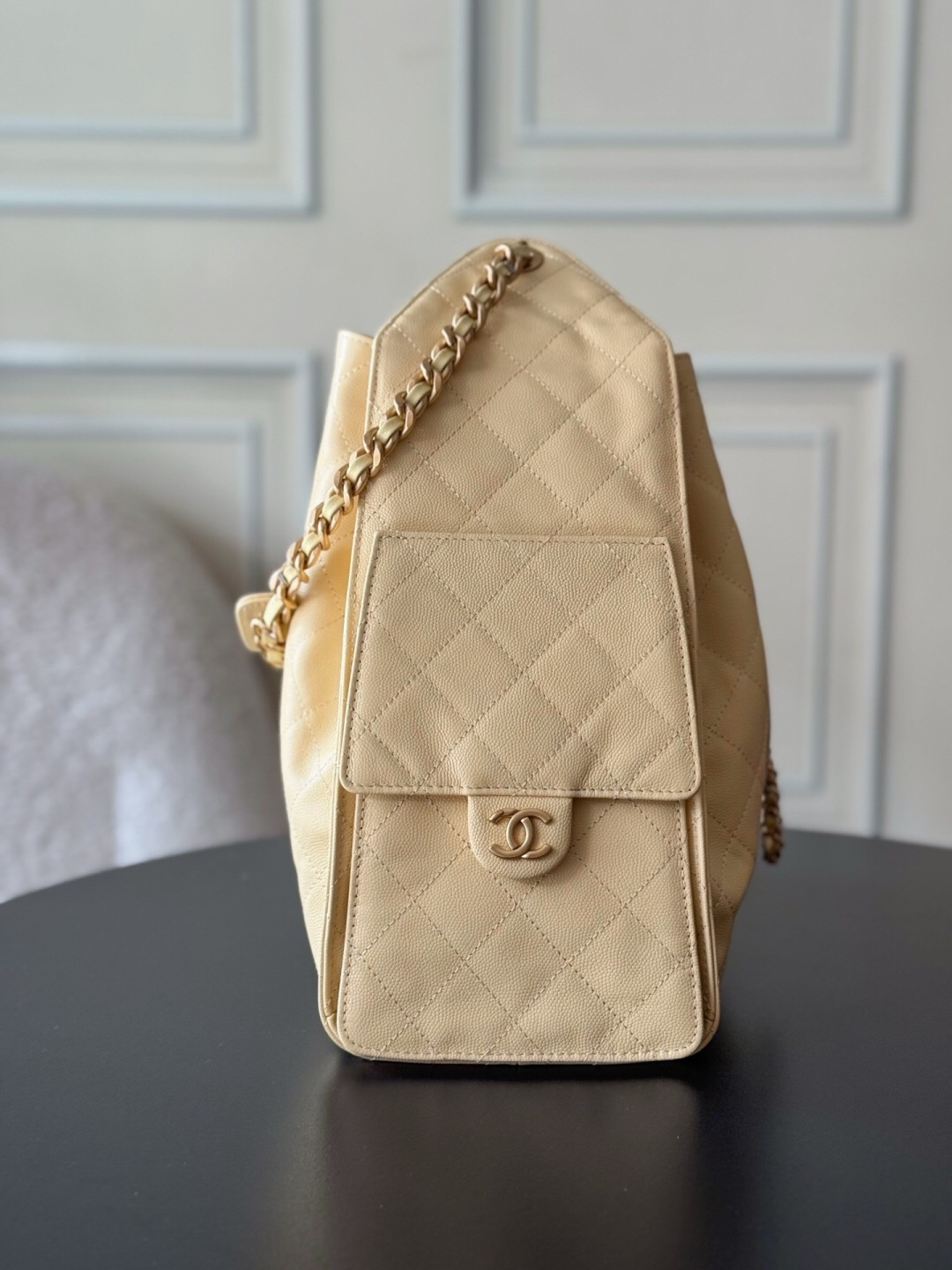 Chanel 25C Quilted Leather Hobo Shoulder Bag - Image 7