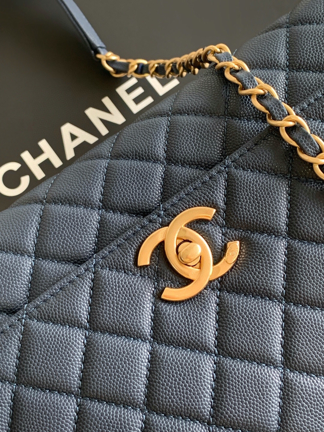 Chanel Coco Handle Top-Handle Bag - Image 7