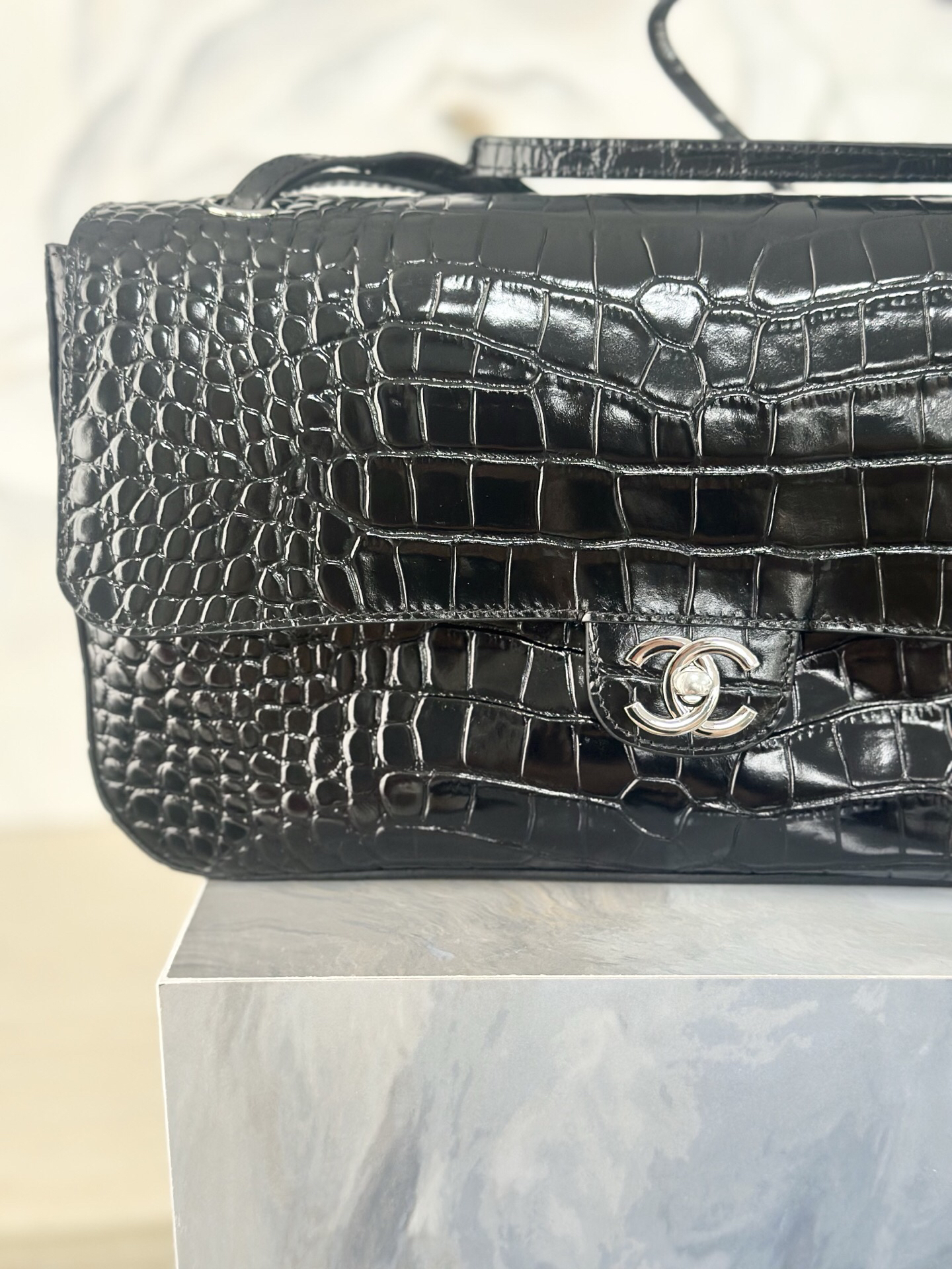Chanel 26S Large Flap Handbag AS6231 - Image 7