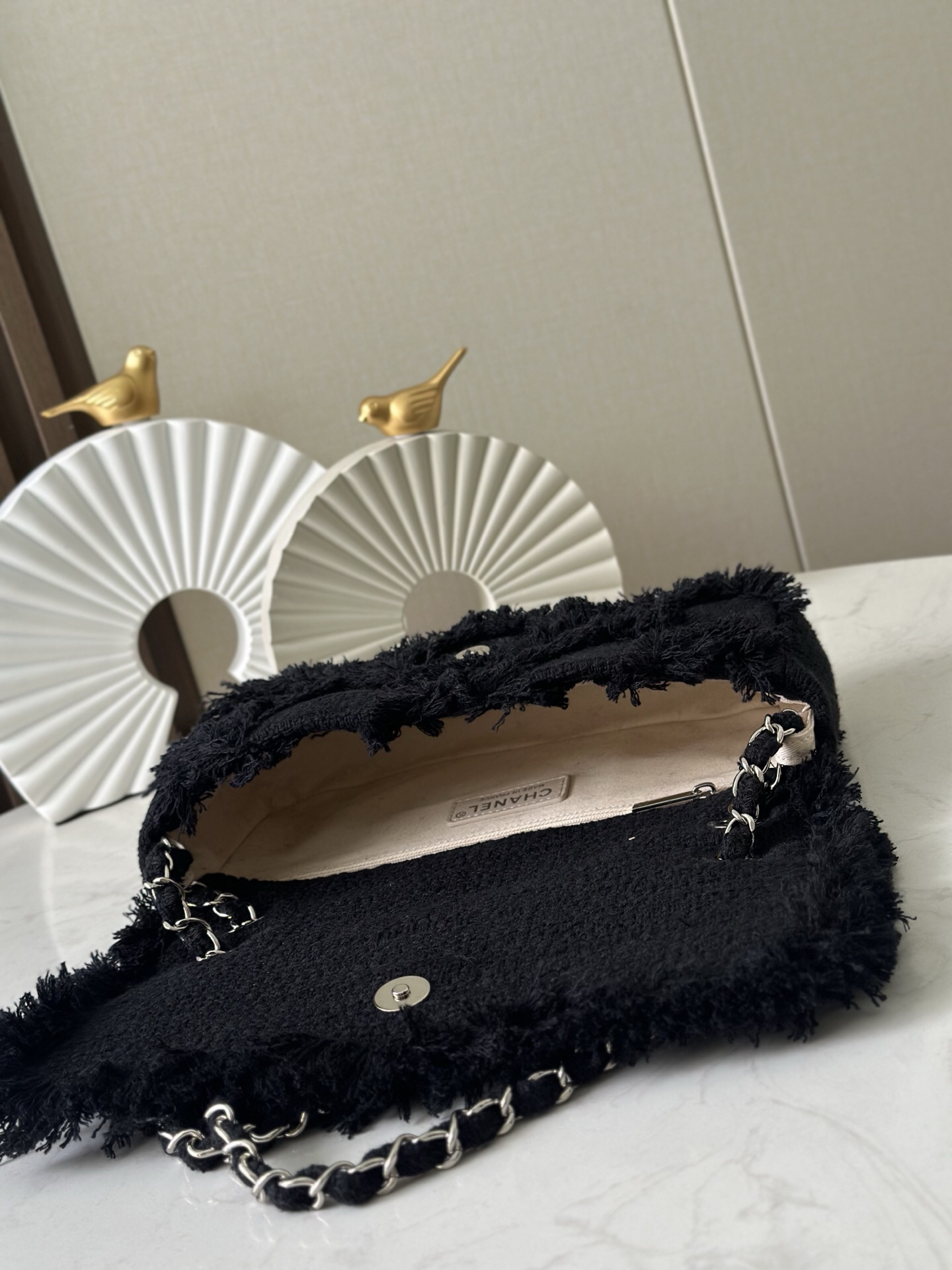 Black Vintage Straw Fringe Handbag - Image 7