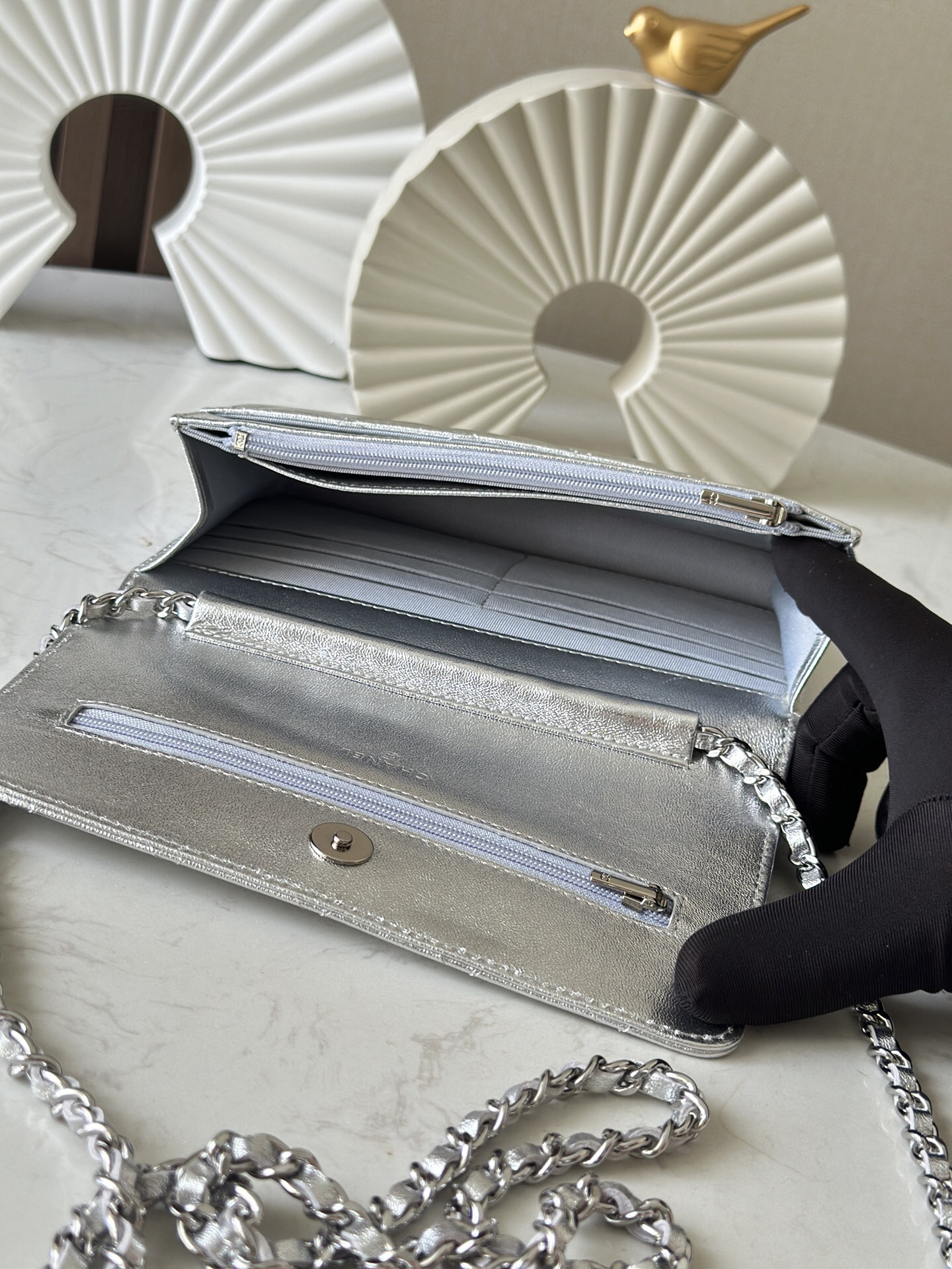 Chanel Wallet on Chain - Image 7