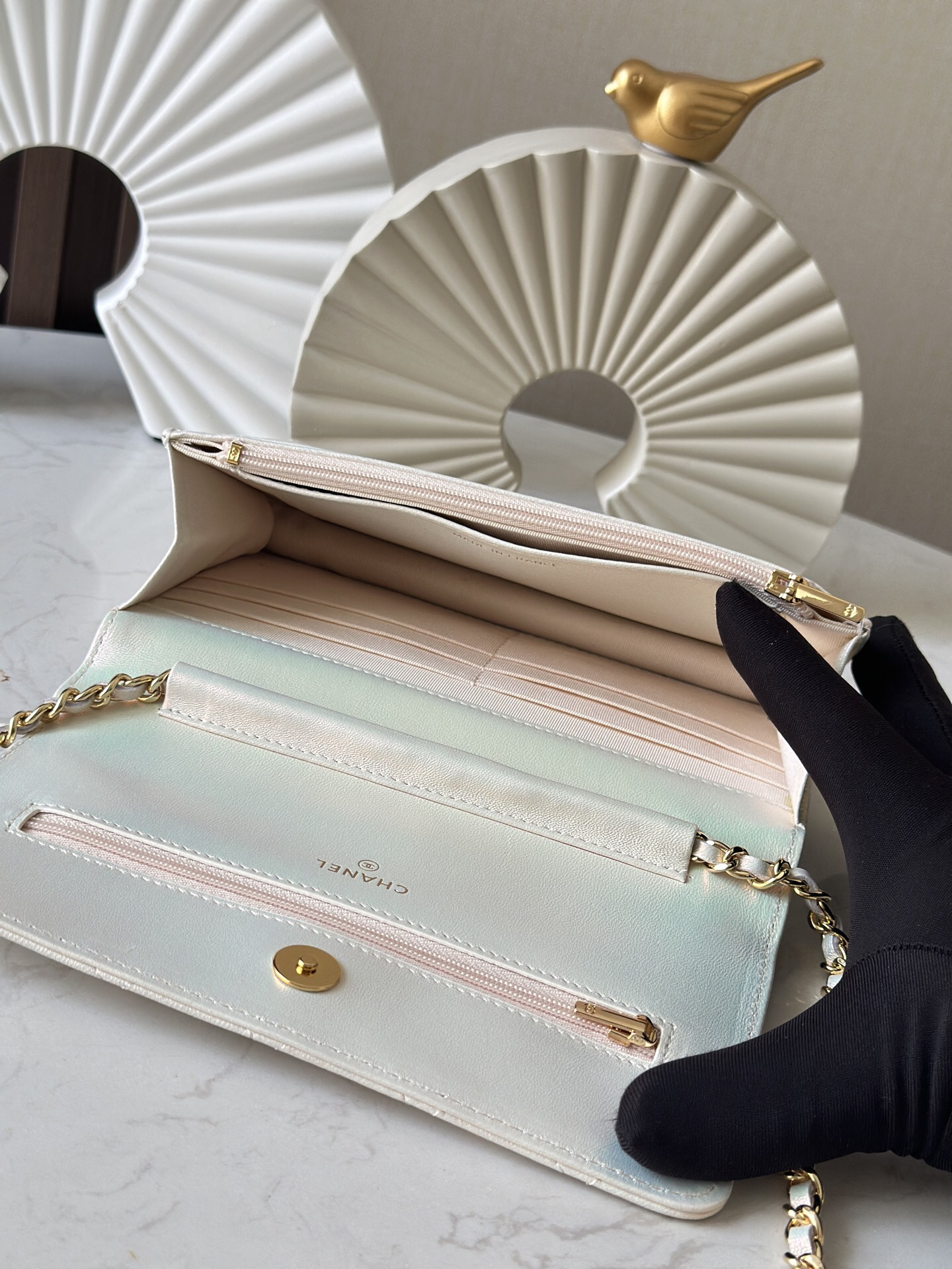 Chanel Wallet on Chain - Image 7