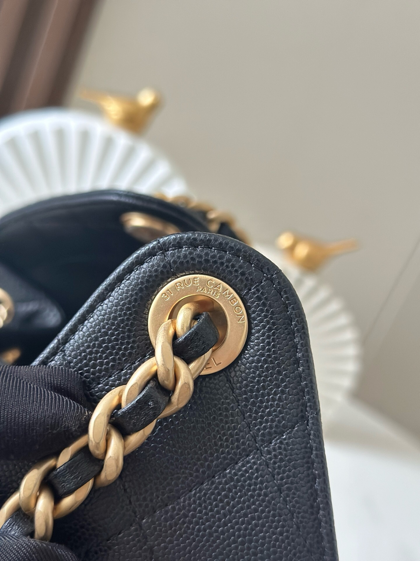 Chanel Textured Cowhide Hobo Shoulder Bag - Image 7