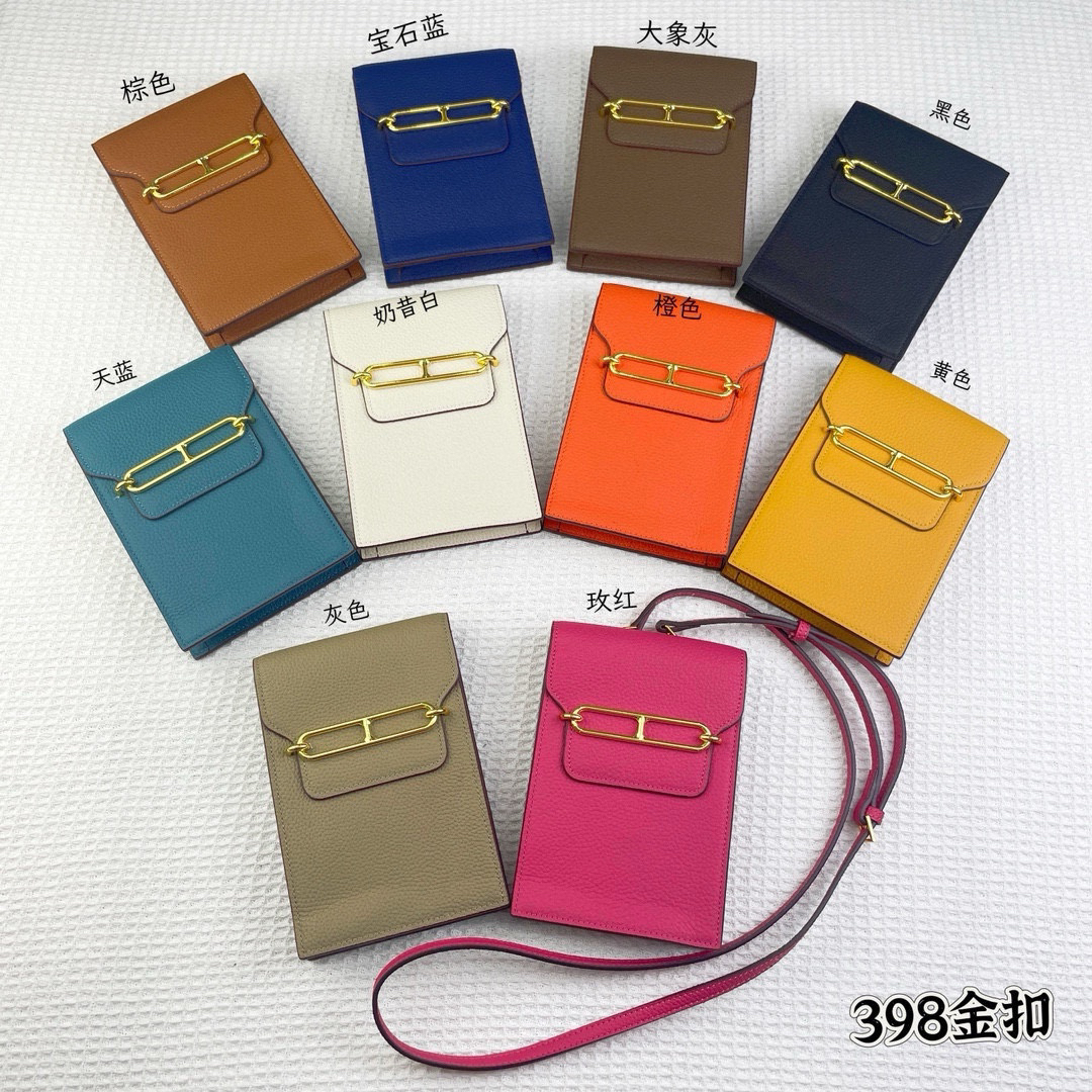 Hermès Pig-Nose Crossbody Bag in Togo Calfskin - Image 7