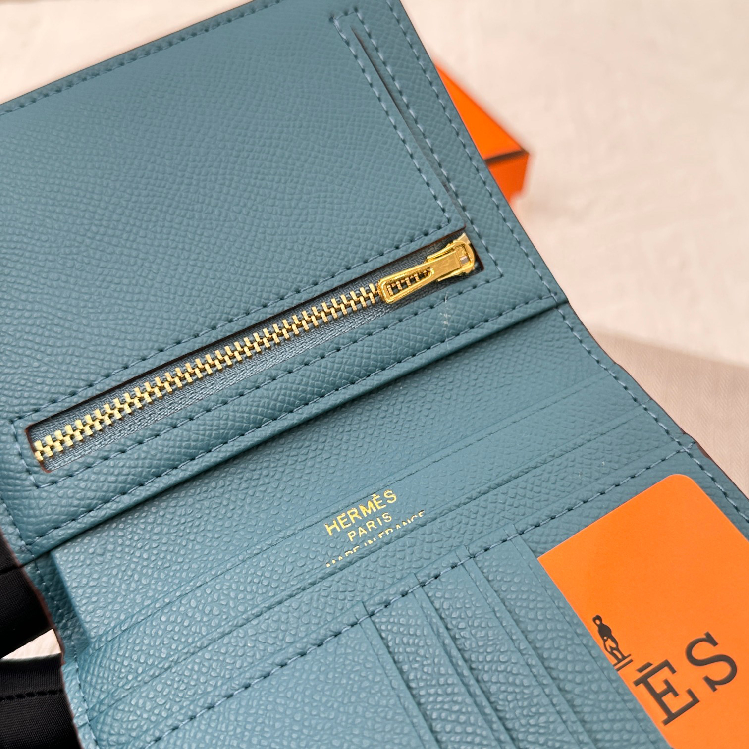 Hermes Model 5120 Palm-Grain Leather Wallet - Image 7