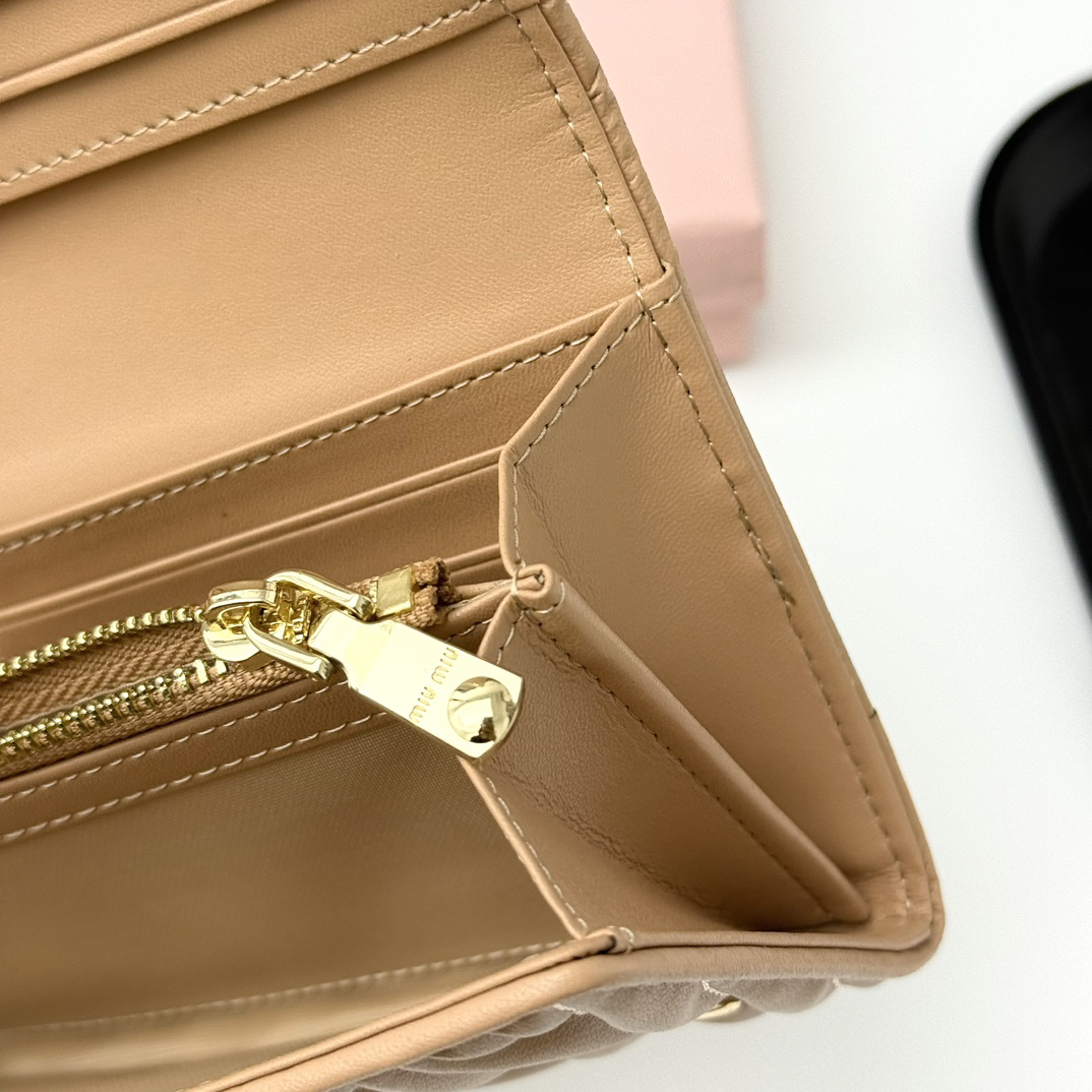 Miu Miu Leather Wallet 943 - Image 7