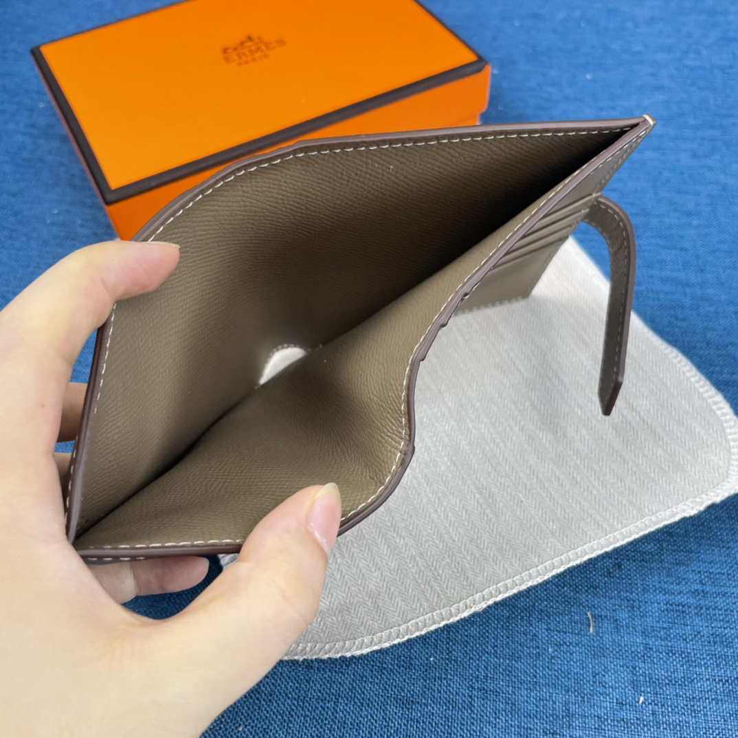 Hermès Palm-Grain Leather Wallet - Image 7